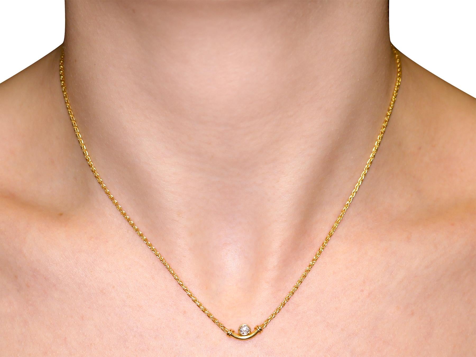 1988 Italian Diamond and Yellow Gold Necklace In Excellent Condition In Jesmond, Newcastle Upon Tyne