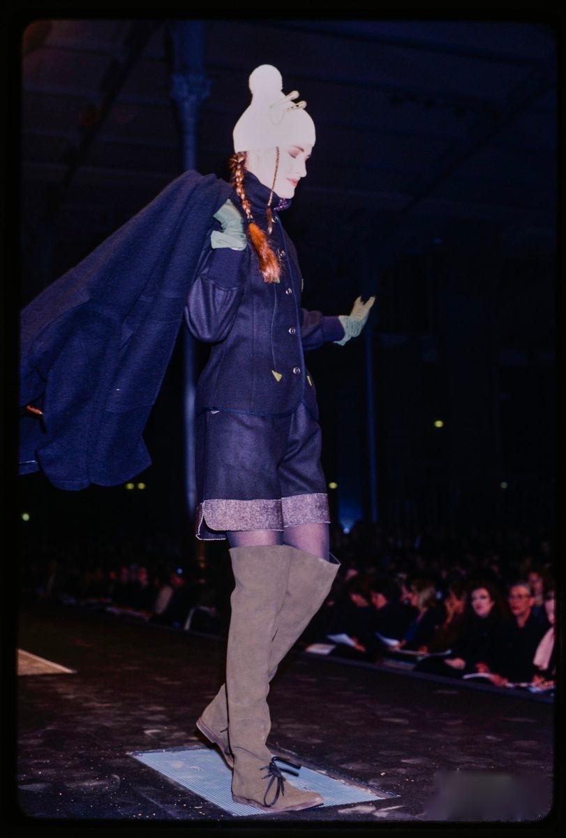 1988 JEAN PAUL GAULTIER black felted wool corset RUNWAY jacket For Sale 1