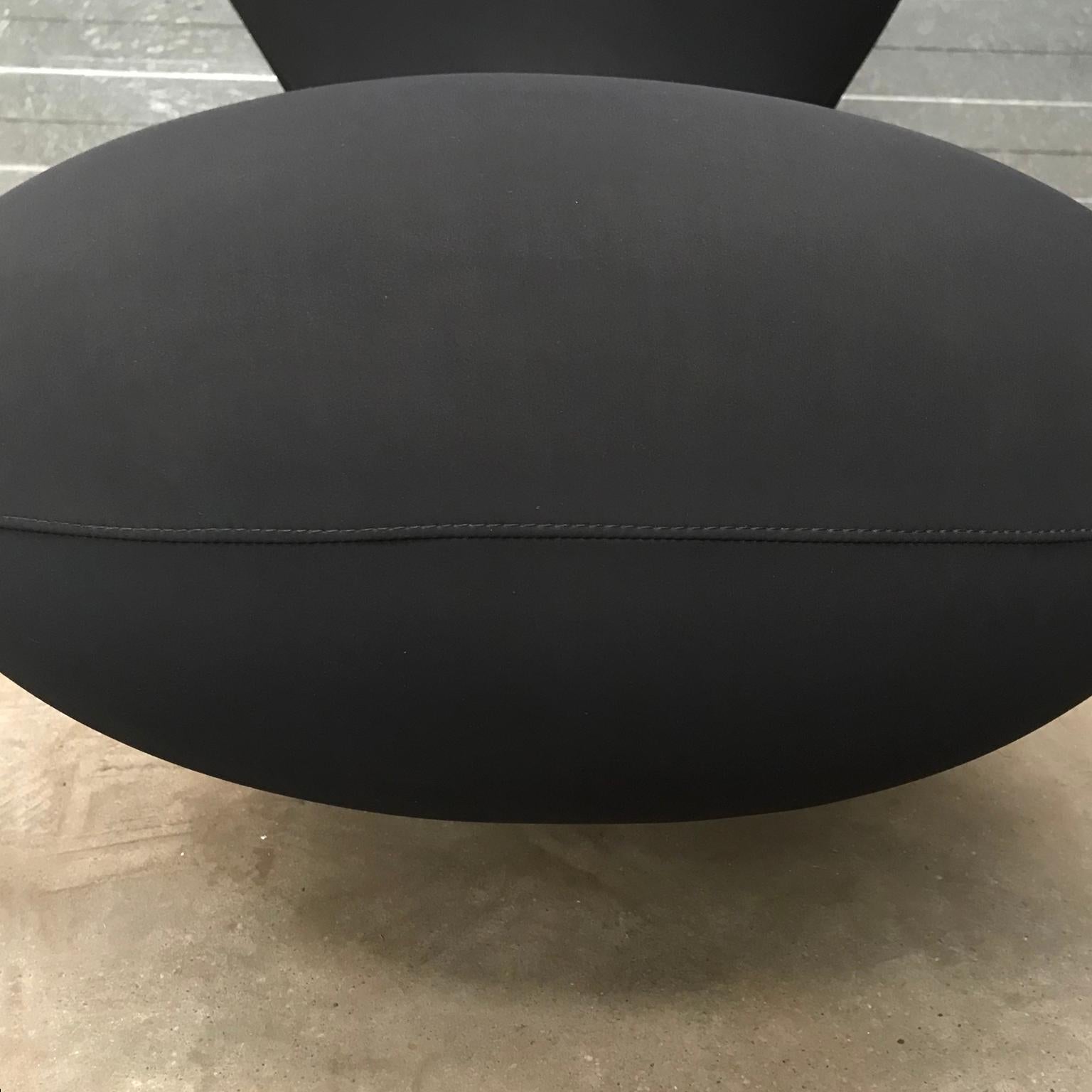 1988, Marc Newson, Black 