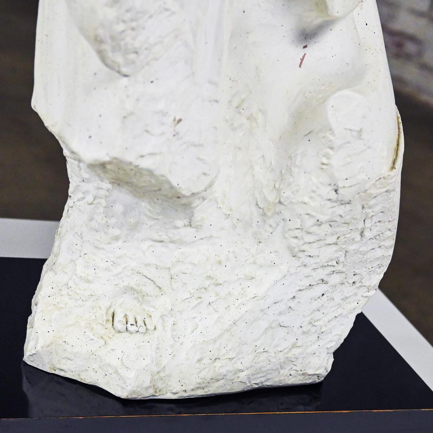 Sculpture moderne « A Mothers Love » de David Fisher pour Austin Productions, 1988 en vente 6