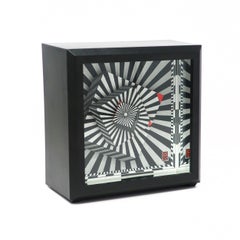 Horloge de bureau postmoderne de Douglas Chalk pour Clever Clocks, 1988