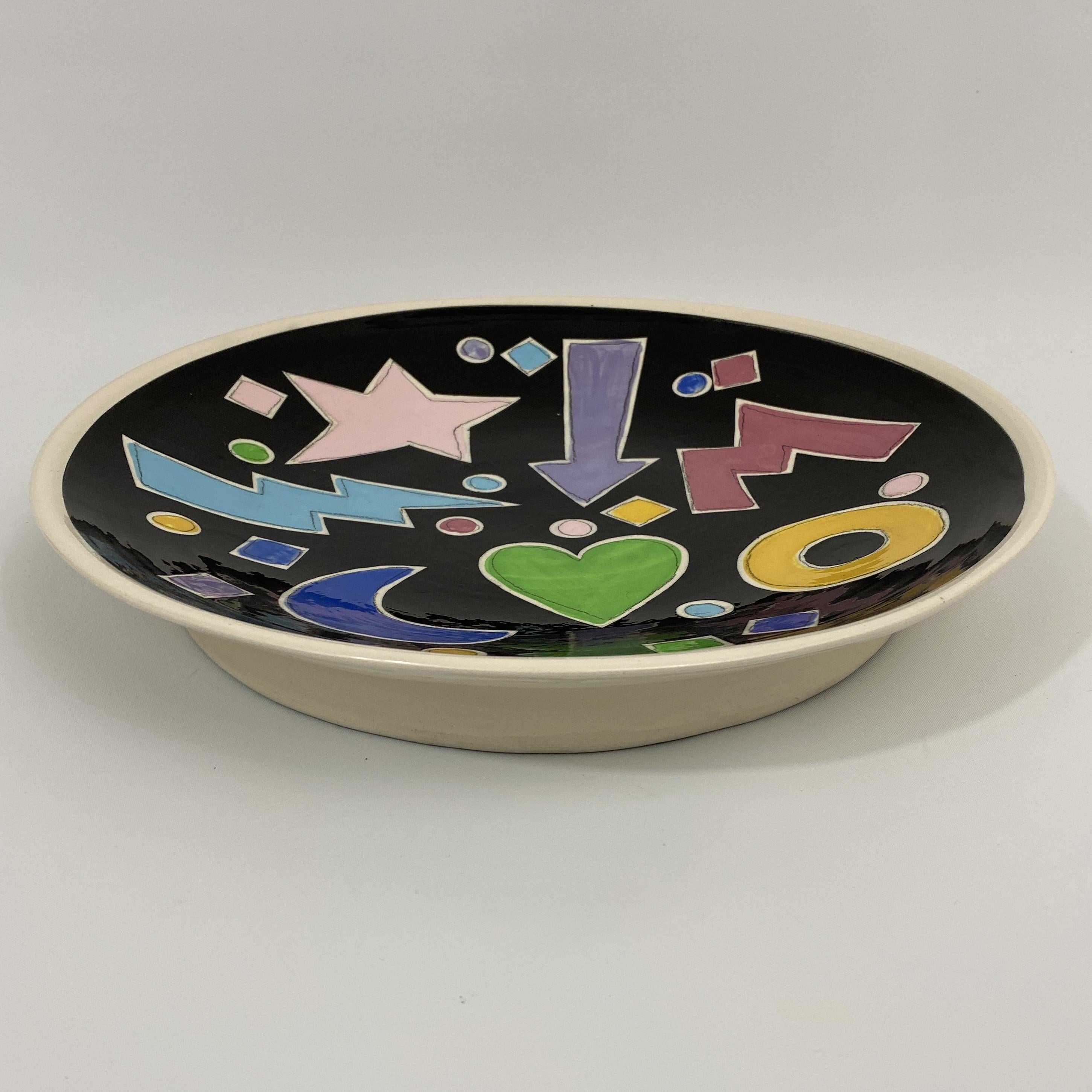 Hand-Painted 1988 Ted Saito Signed Artist Studio Pottery Pop Art Dish For Sale