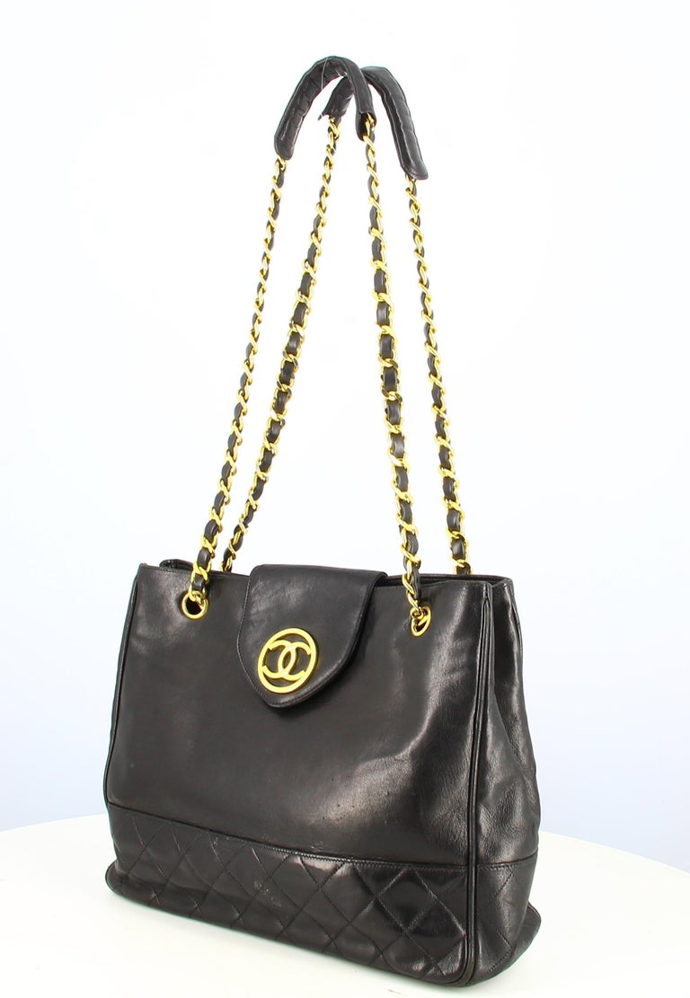 1989-1991 Chanel Black Leather Handbag For Sale at 1stDibs