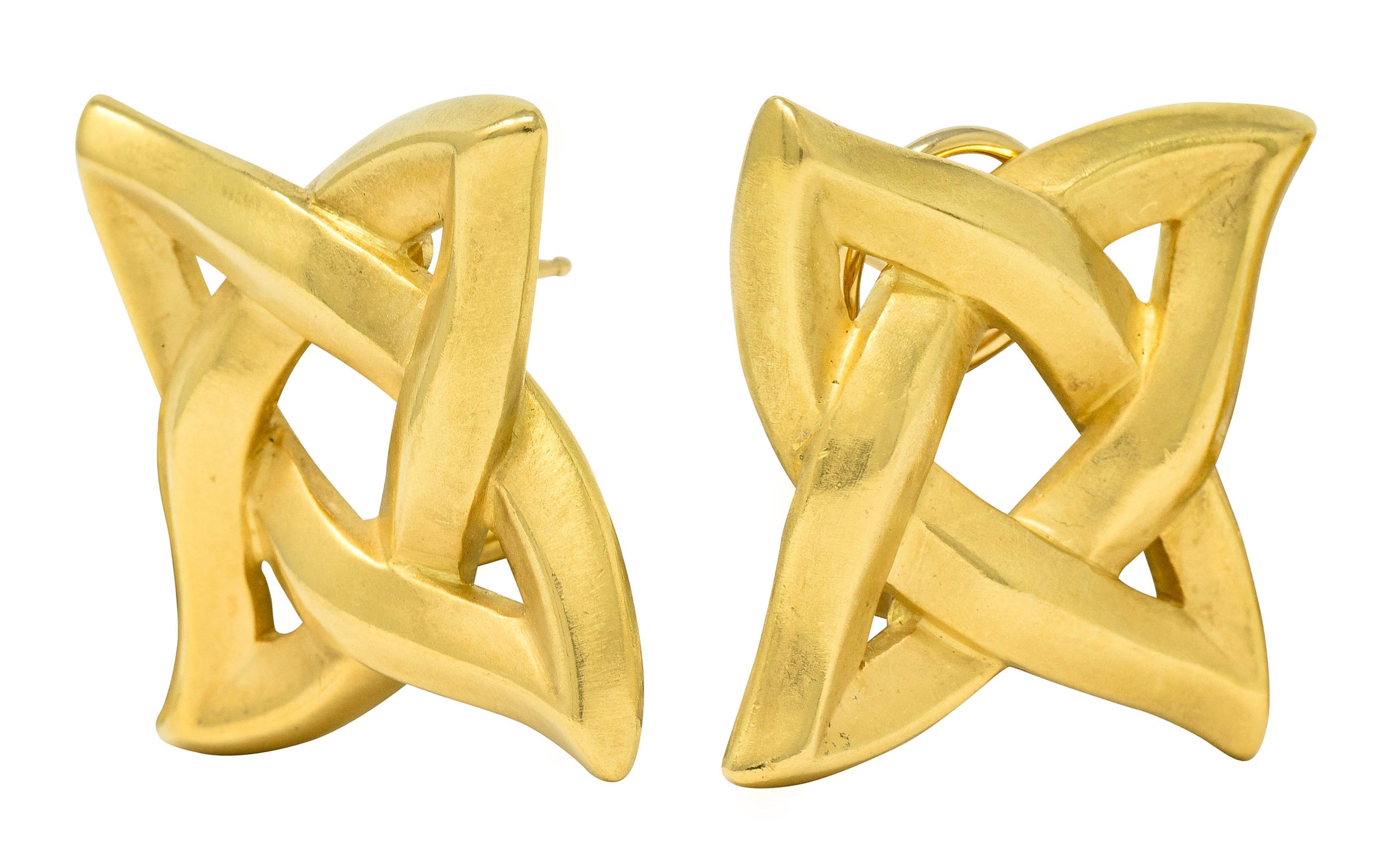 Contemporary 1989 Angela Cummings 18 Karat Yellow Gold Quatrefoil Knot Earrings