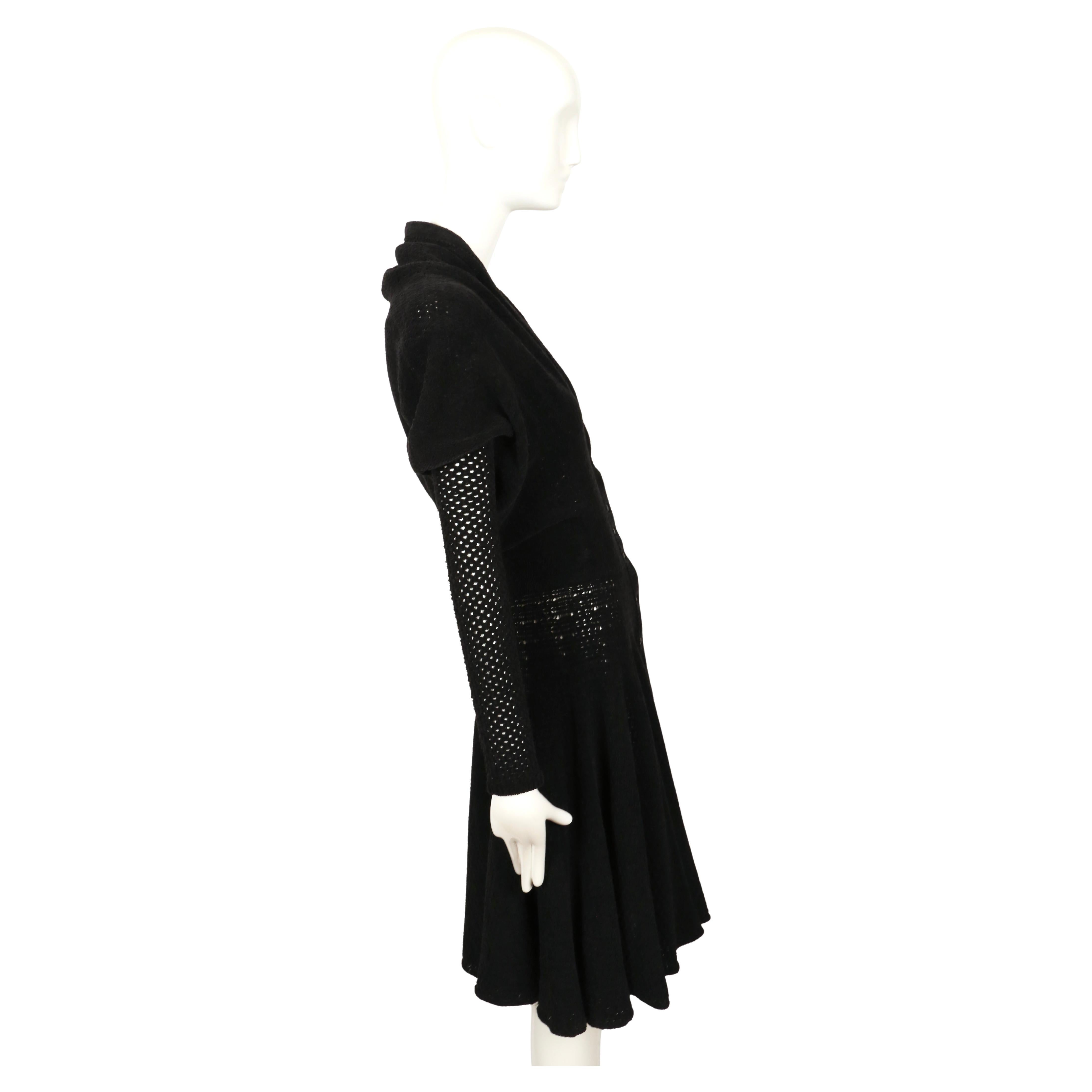 Femenino o masculino 1989 AZZEDINE ALAIA vestido de chenilla negro RUNWAY en venta