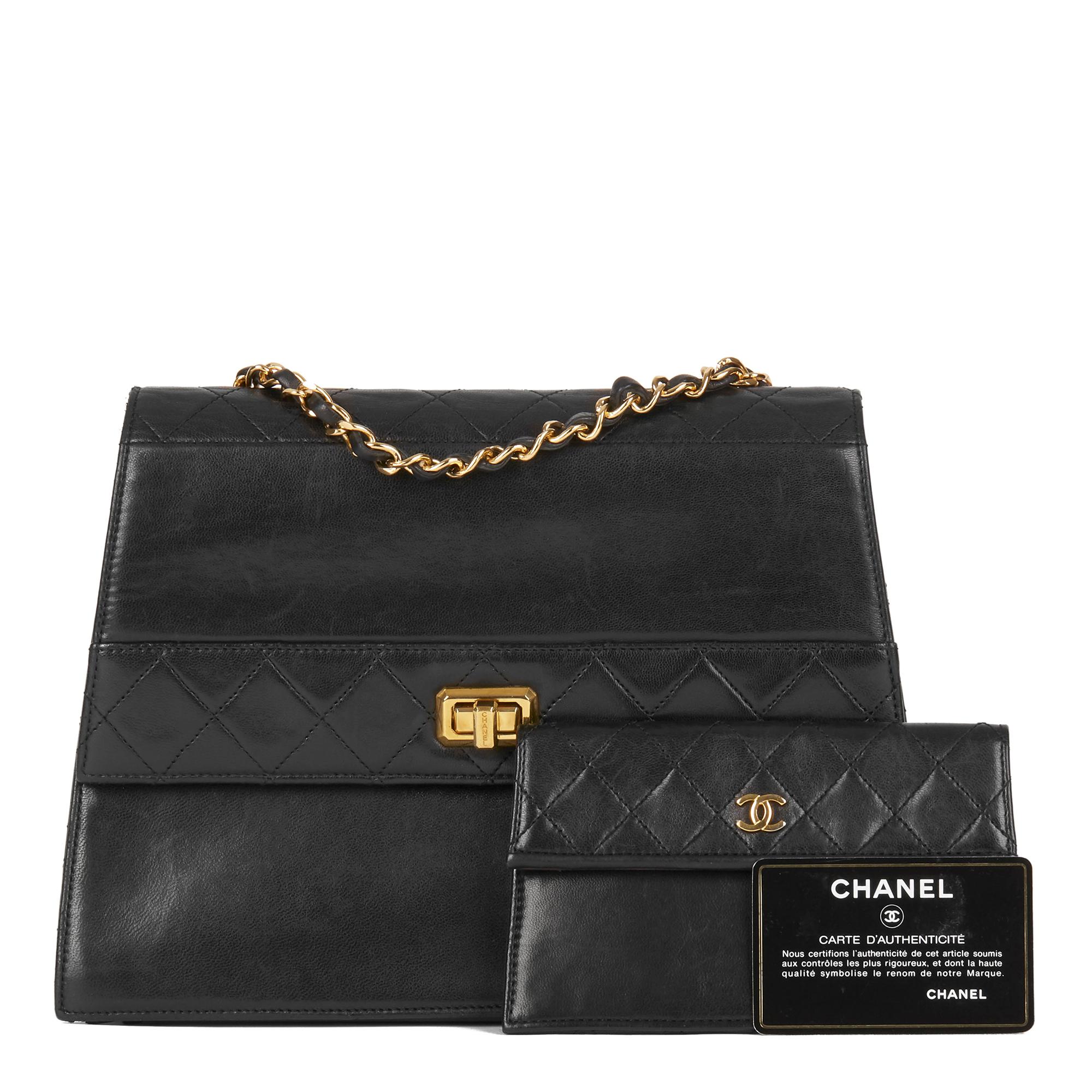1989 Chanel Black Quilted Lambskin Vintage Trapeze Classic Single Flap Bag with 7