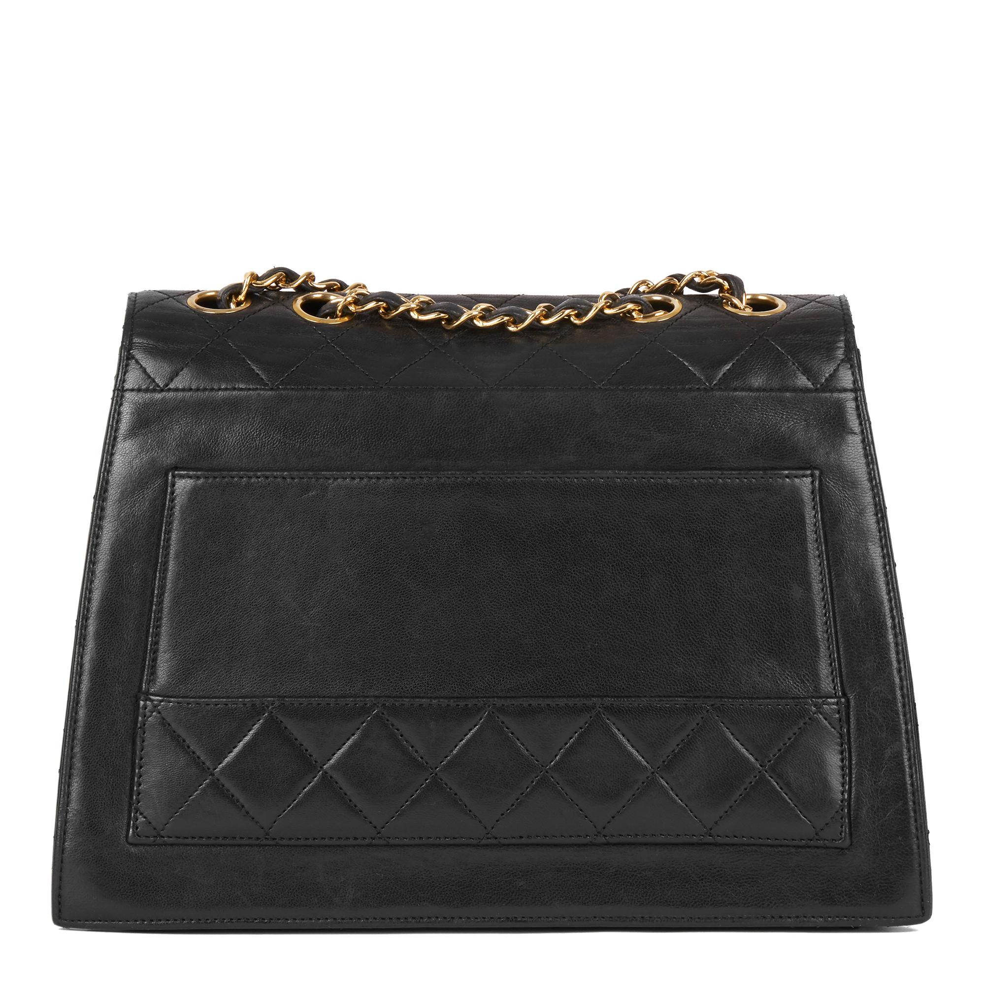 Women's 1989 Chanel Black Quilted Lambskin Vintage Trapeze Classic Single Flap Bag with