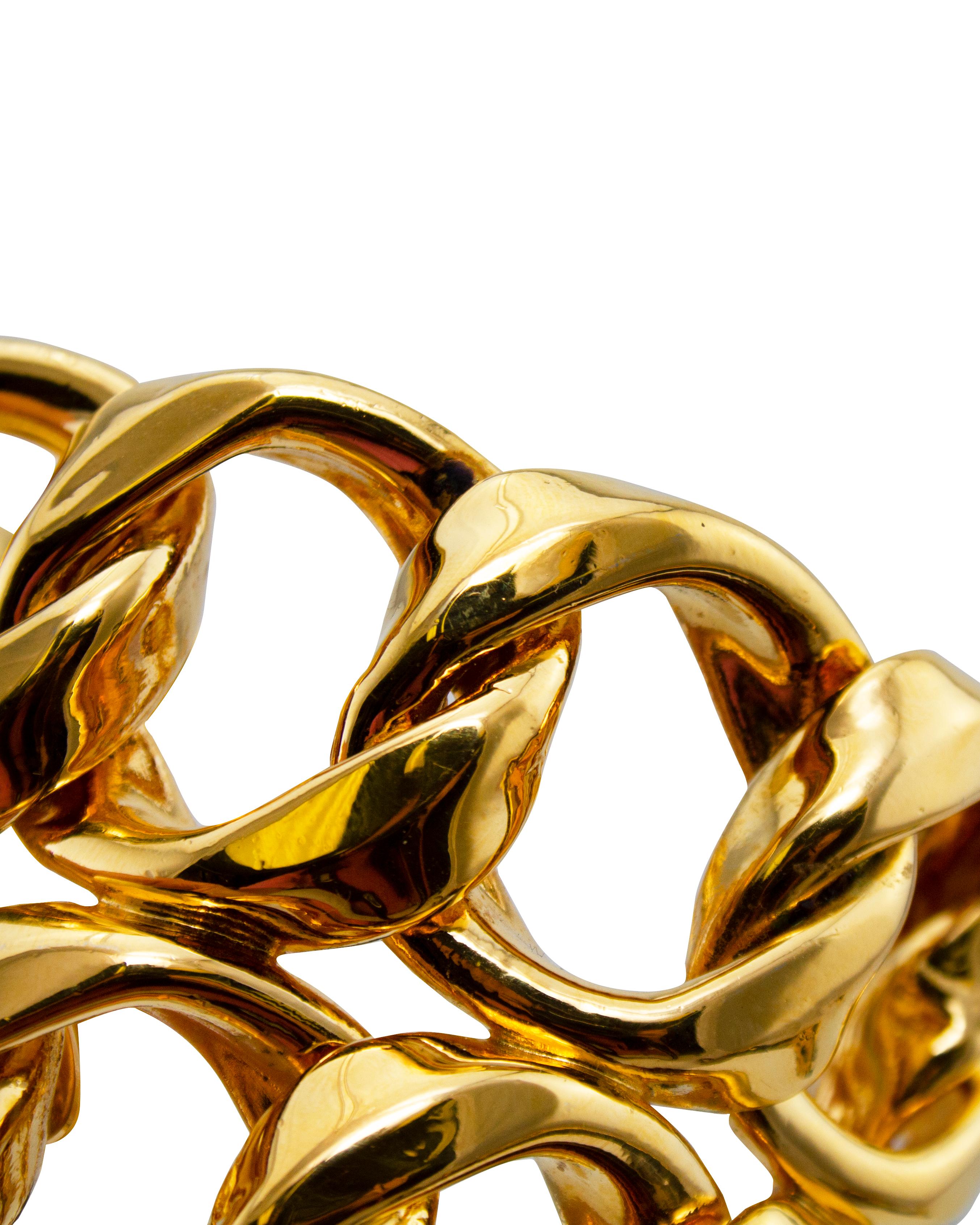1989 Chanel Interlocking Double Chain Cuff Bracelet Col.26 For Sale 1