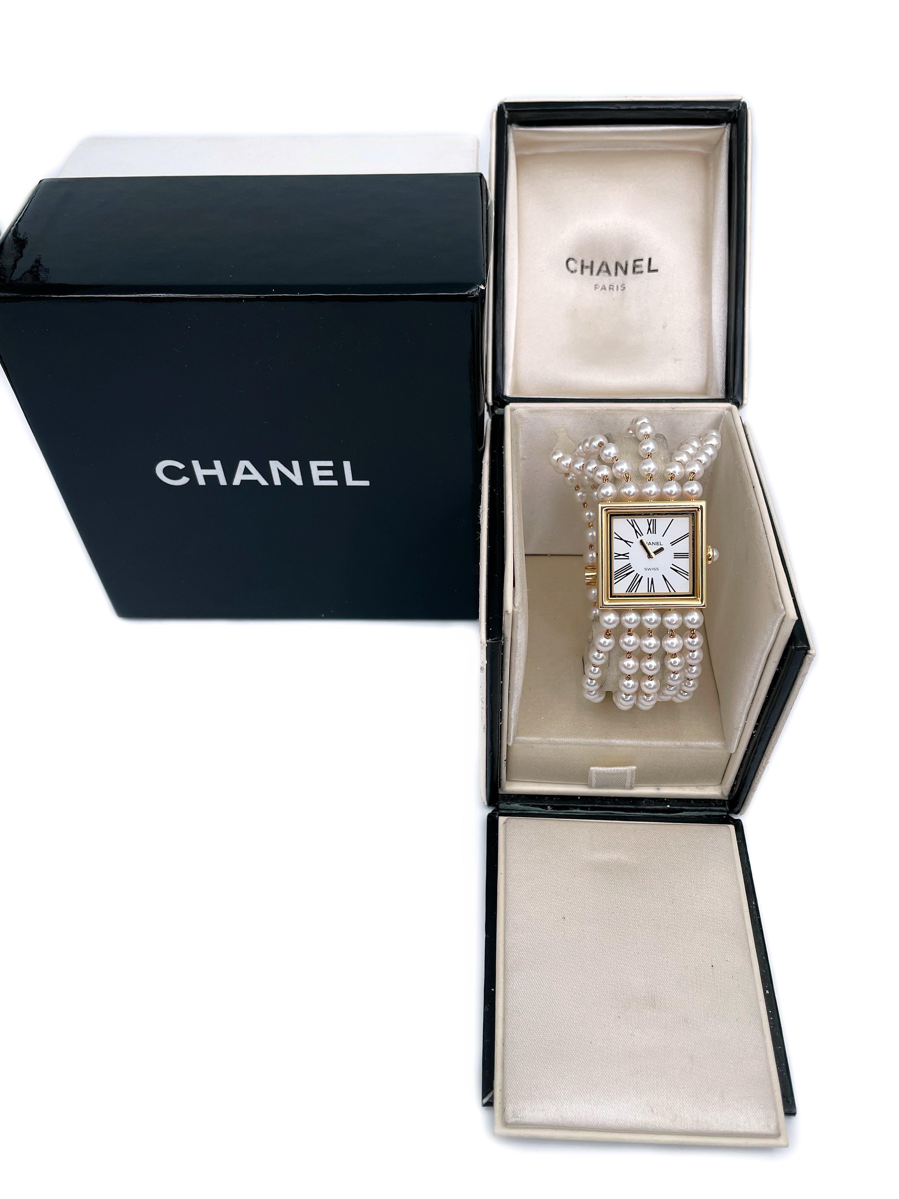 Modern 1989 Chanel Mademoiselle 18 Karat Gold Cultured Pearl Quartz Lady Wrist Watch