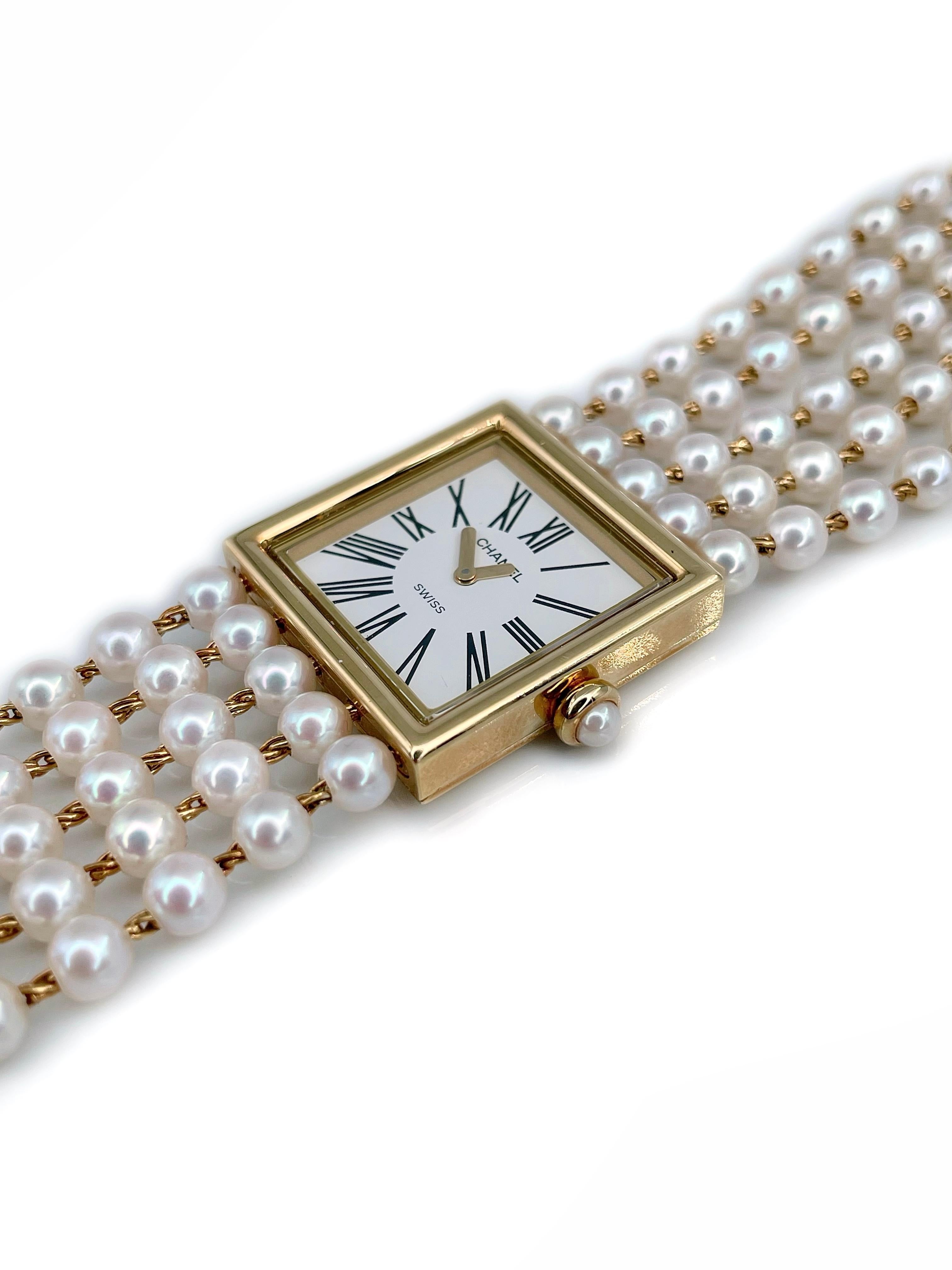 1989 Chanel Mademoiselle 18 Karat Gold Cultured Pearl Quartz Lady Wrist Watch In Good Condition In Vilnius, LT