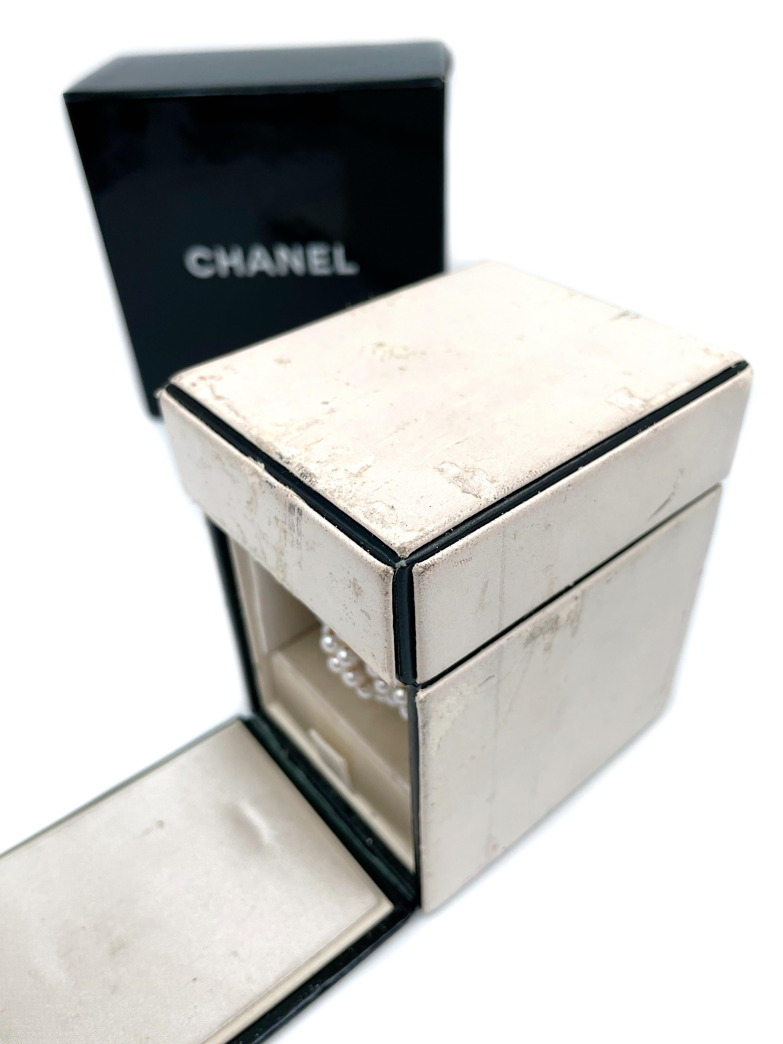 1989 Chanel Mademoiselle 18 Karat Gold Cultured Pearl Quartz Lady Wrist Watch 1