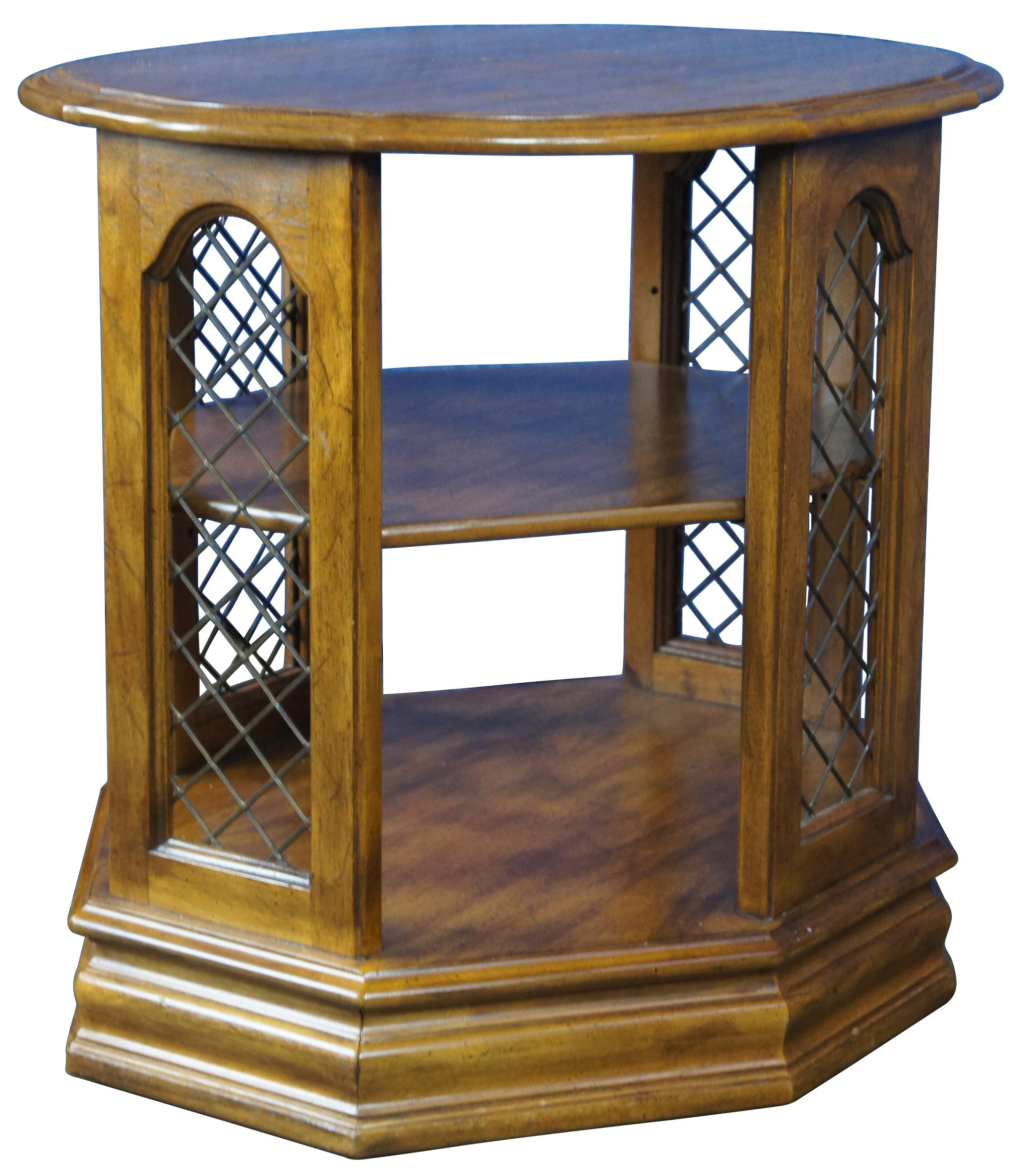 1989 Davis Cabinet Walnut 3 Tiered Octagonal Oval Side End Book Table Lattice In Good Condition For Sale In Dayton, OH