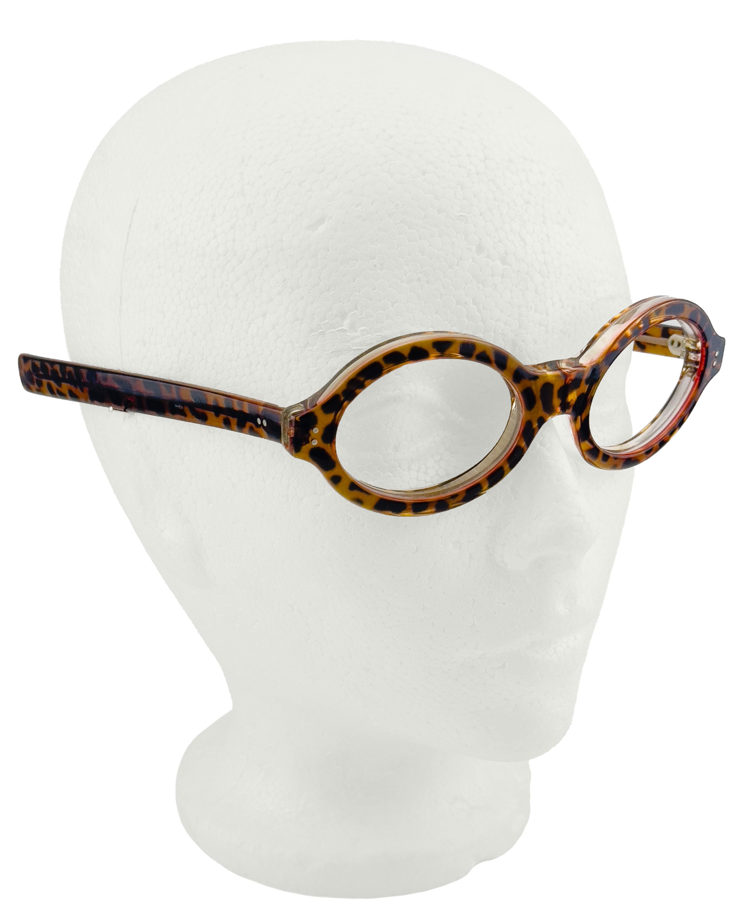 Founded in 1953 Francois Pinton was known for high quality, hand crafted frames. These oval shaped faux tortoise speckled frames are in excellent condition. The arms are straight instead of the typical bent profile. 
PLEASE NOTE: ITEMS SHIPPED TO