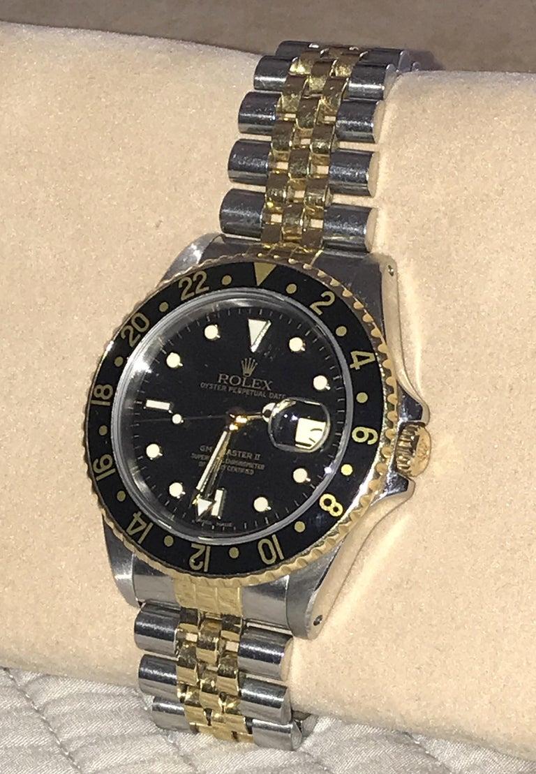 Montre-bracelet Rolex GMT Master II bi métallisée or et acier, boîte et papiers d'origine, 1989 en vente 6