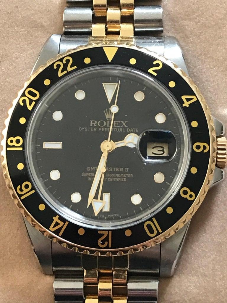 Montre-bracelet Rolex GMT Master II bi métallisée or et acier, boîte et papiers d'origine, 1989 en vente 3