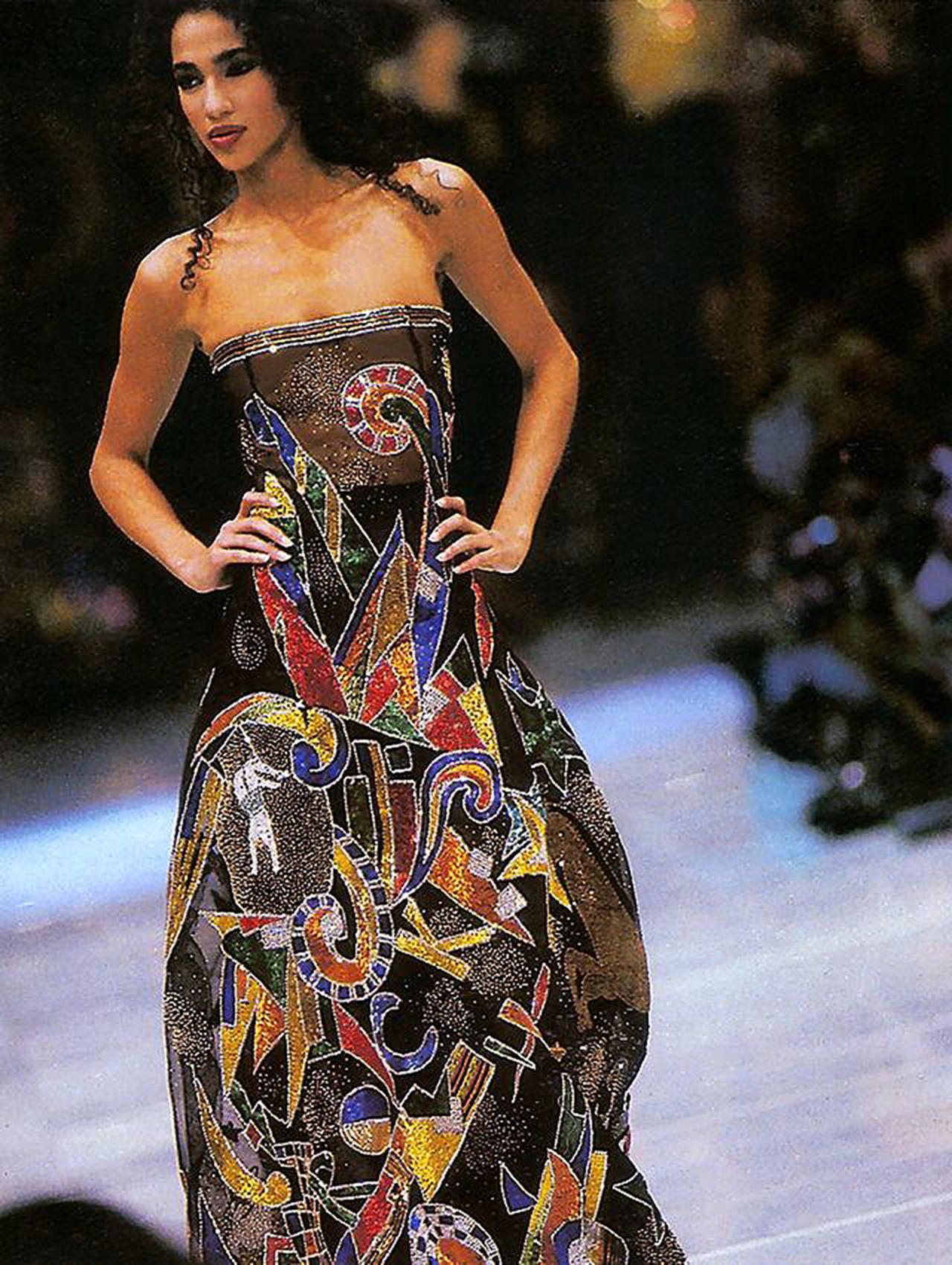 Archival 1989 Gianni Versace Haute Couture Beaded Circus Novelty Gown and Shawl For Sale 11