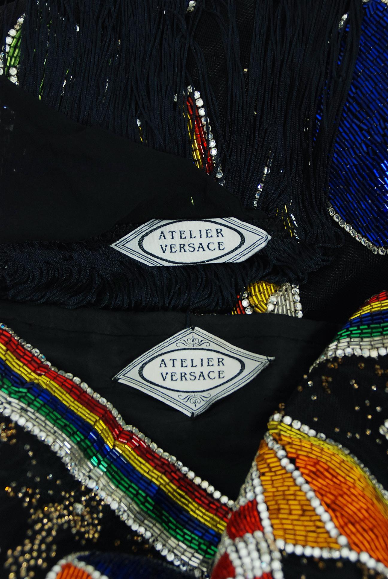 Gianni Versace Haute Couture Robe fantaisie de cirque perlée et châle vintage 1989 en vente 14