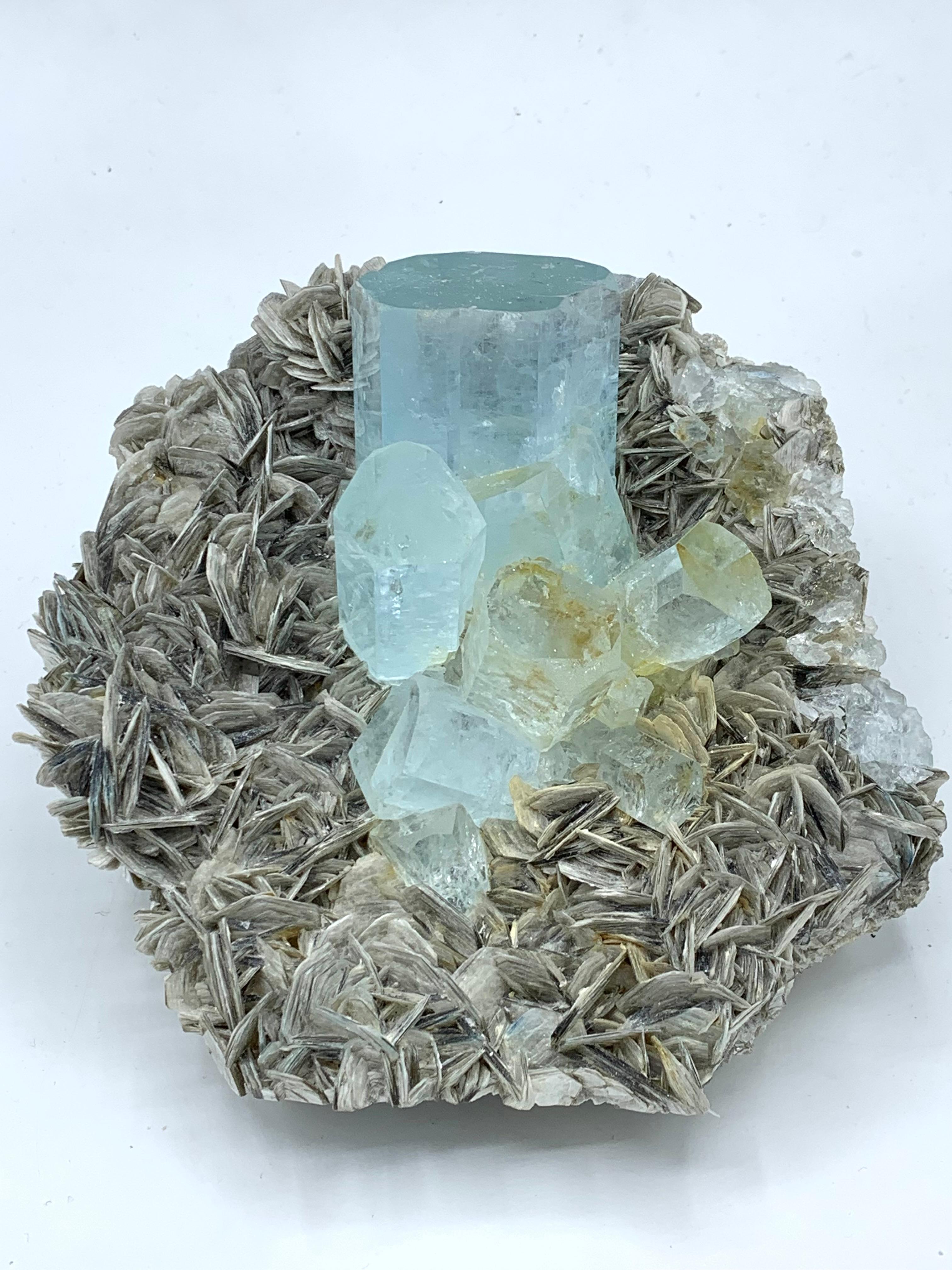 Rock Crystal 1989 Gram Magnificent Aquamarine Specimen With Muscovite From Nagar, Pakistan  For Sale