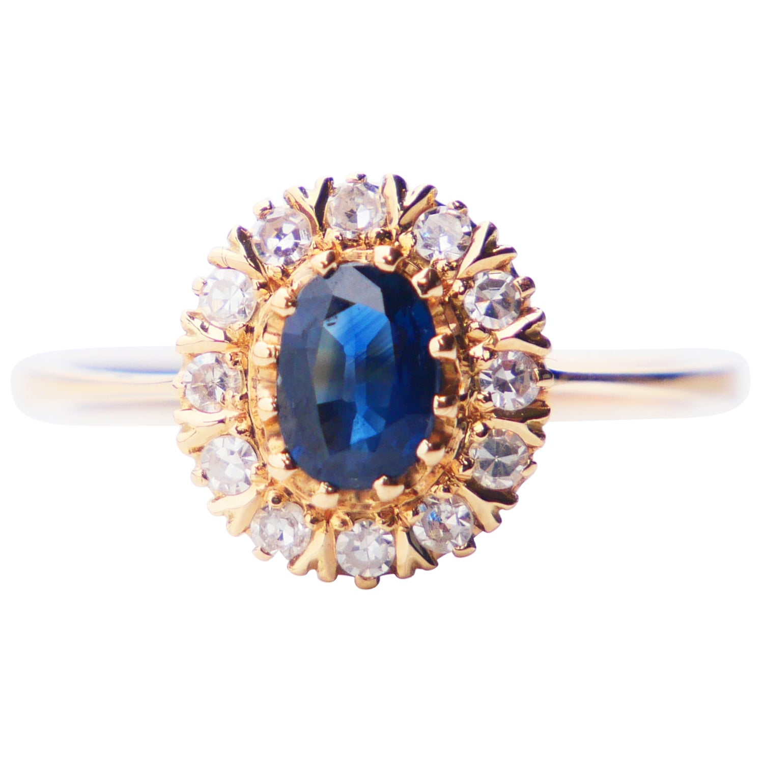 1989 Halo Ring natural 0.75ct Sapphire 0.24ctw Diamonds 18K Gold ØUS6 / 2.4gr For Sale