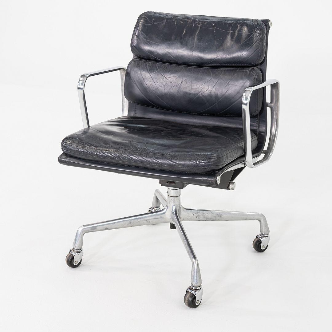 1989 Herman Miller Eames Soft Pad Management Desk Chair en cuir noir en vente 4