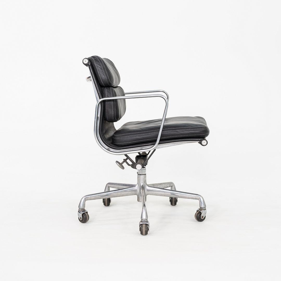 1989 Herman Miller Eames Soft Pad Management Desk Chair in pelle nera in vendita 5