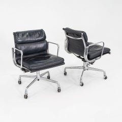 1989 Herman Miller Silla de escritorio Eames Soft Pad Management de cuero negro
