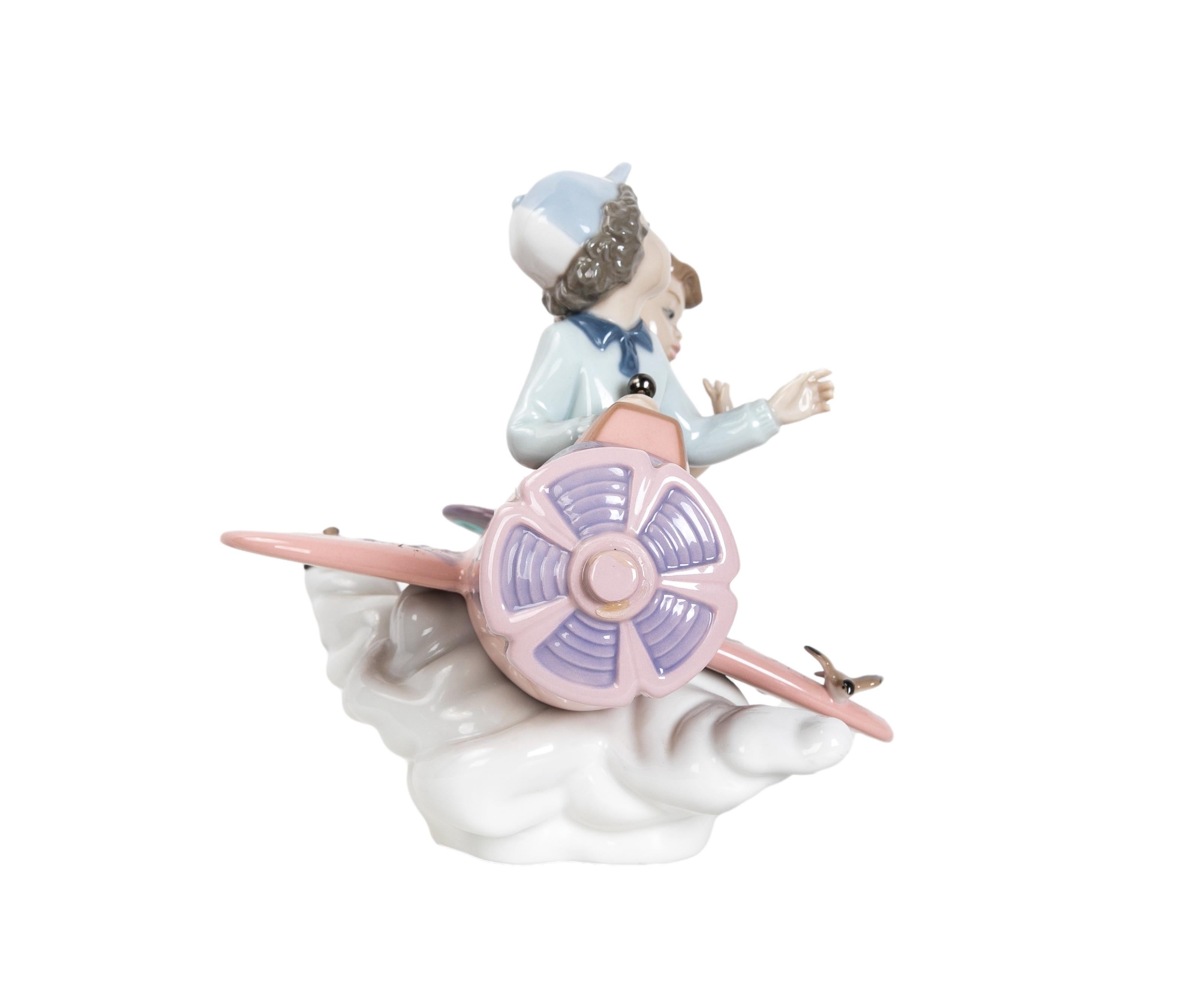 1989 Porzellanfigur von Kindern im Flugzeug, signiert vom Haus LLadró im Angebot 1