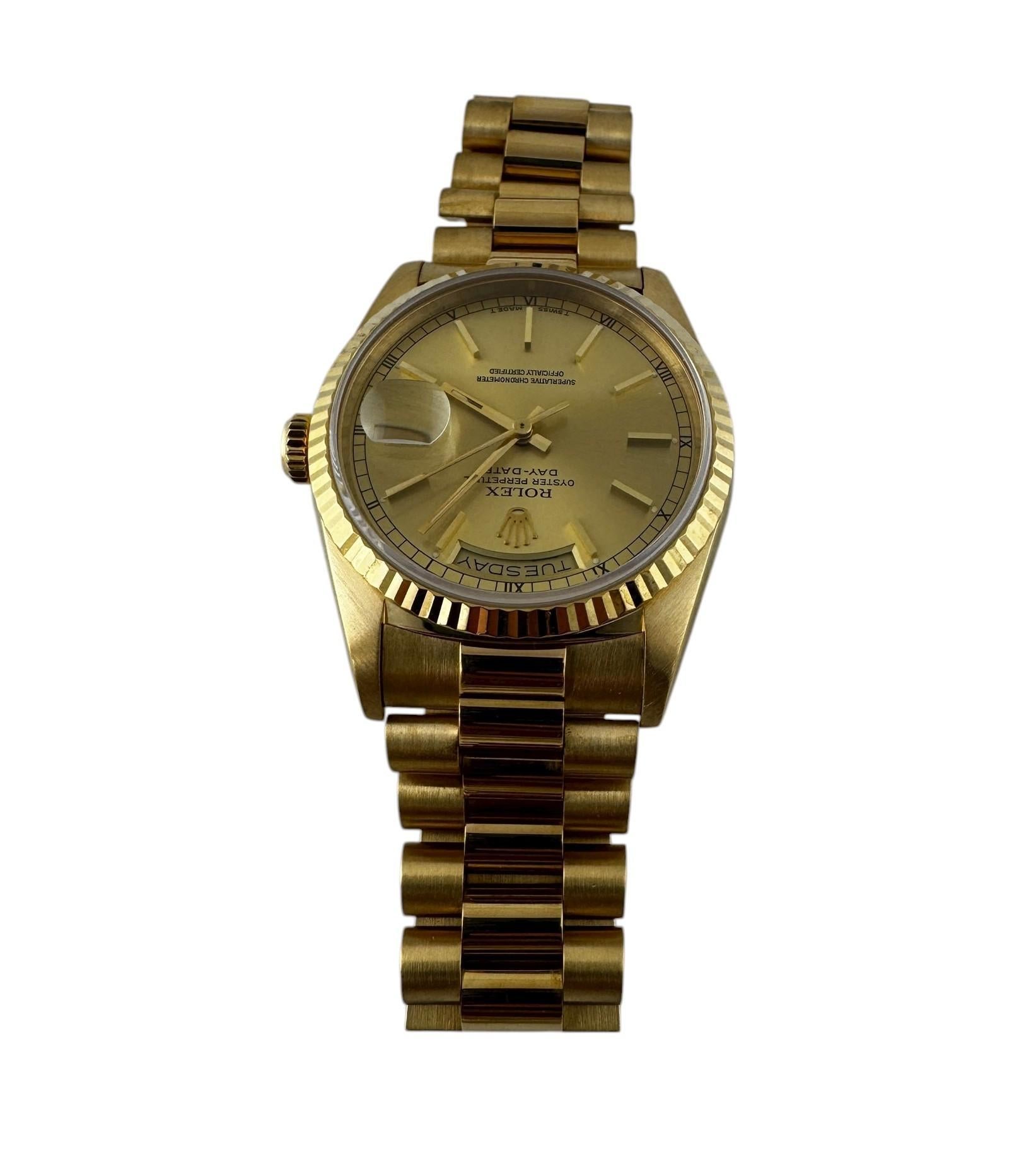1989 Reloj de caballero Rolex President Day Date 18238 de oro amarillo de 18 quilates #23710 en Excelente estado para la venta en Washington Depot, CT