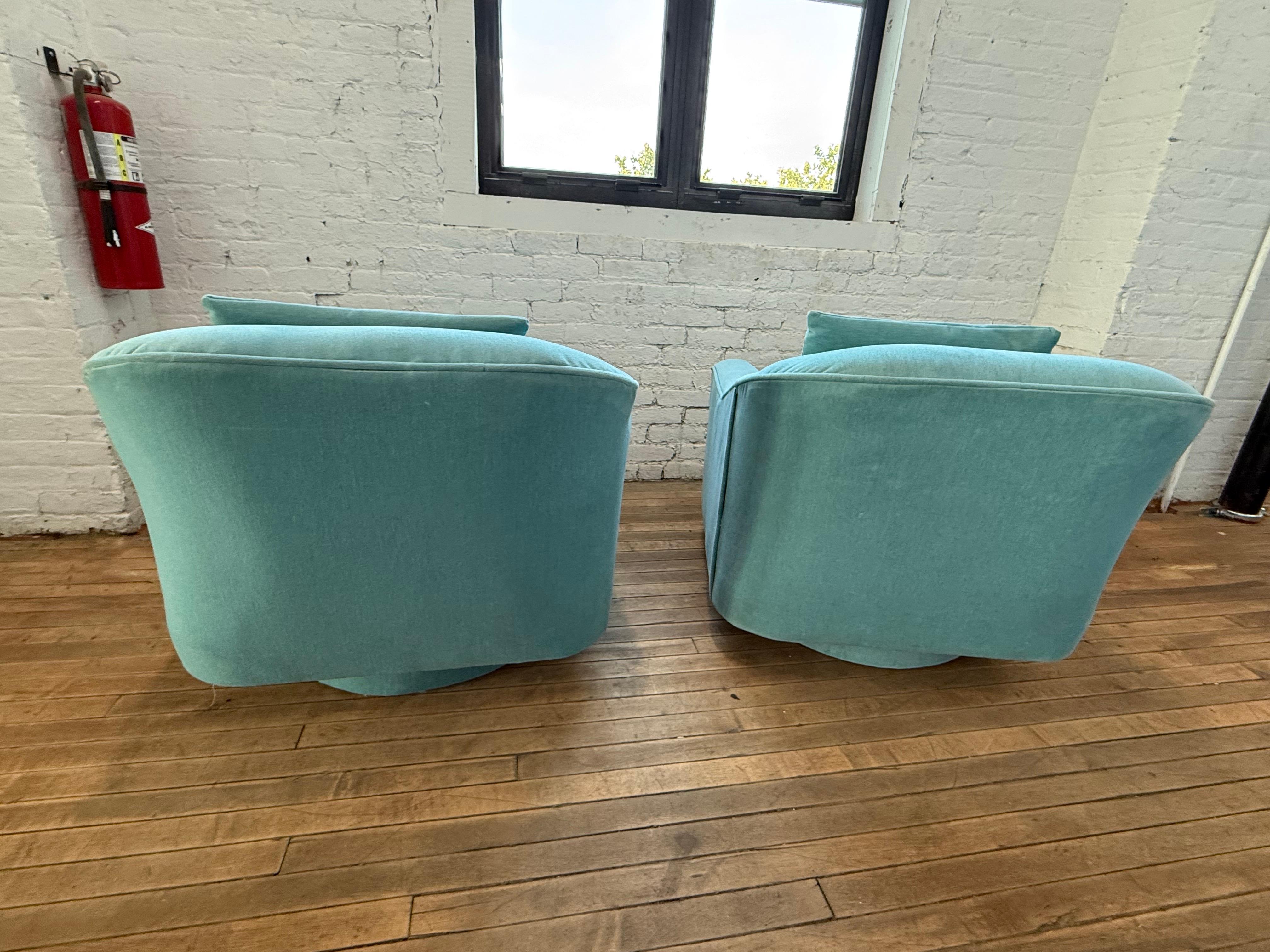 Post-Modern 1989 Teal Swivel Chairs and an ottoman For Sale