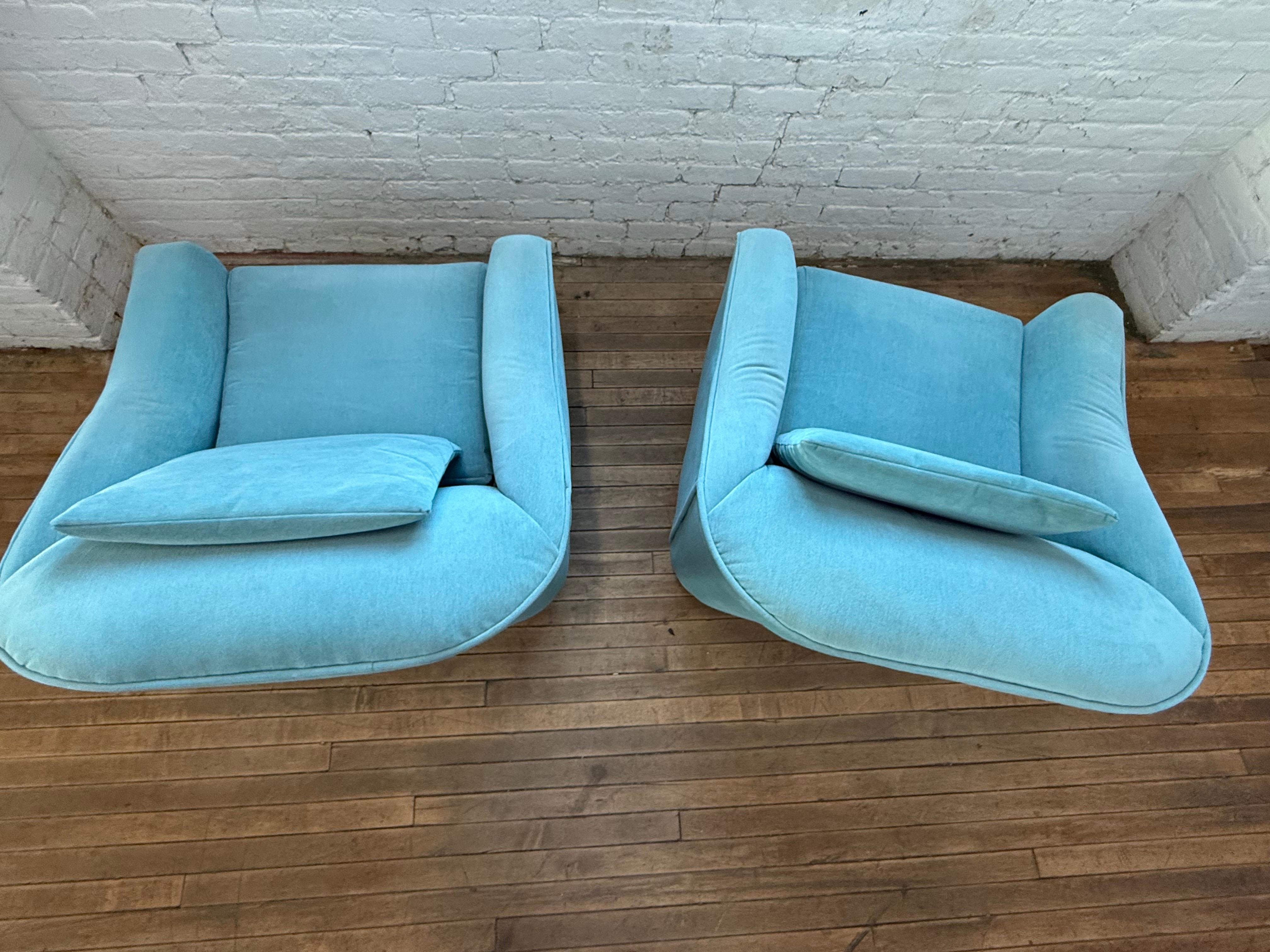 American 1989 Teal Swivel Chairs and an ottoman For Sale