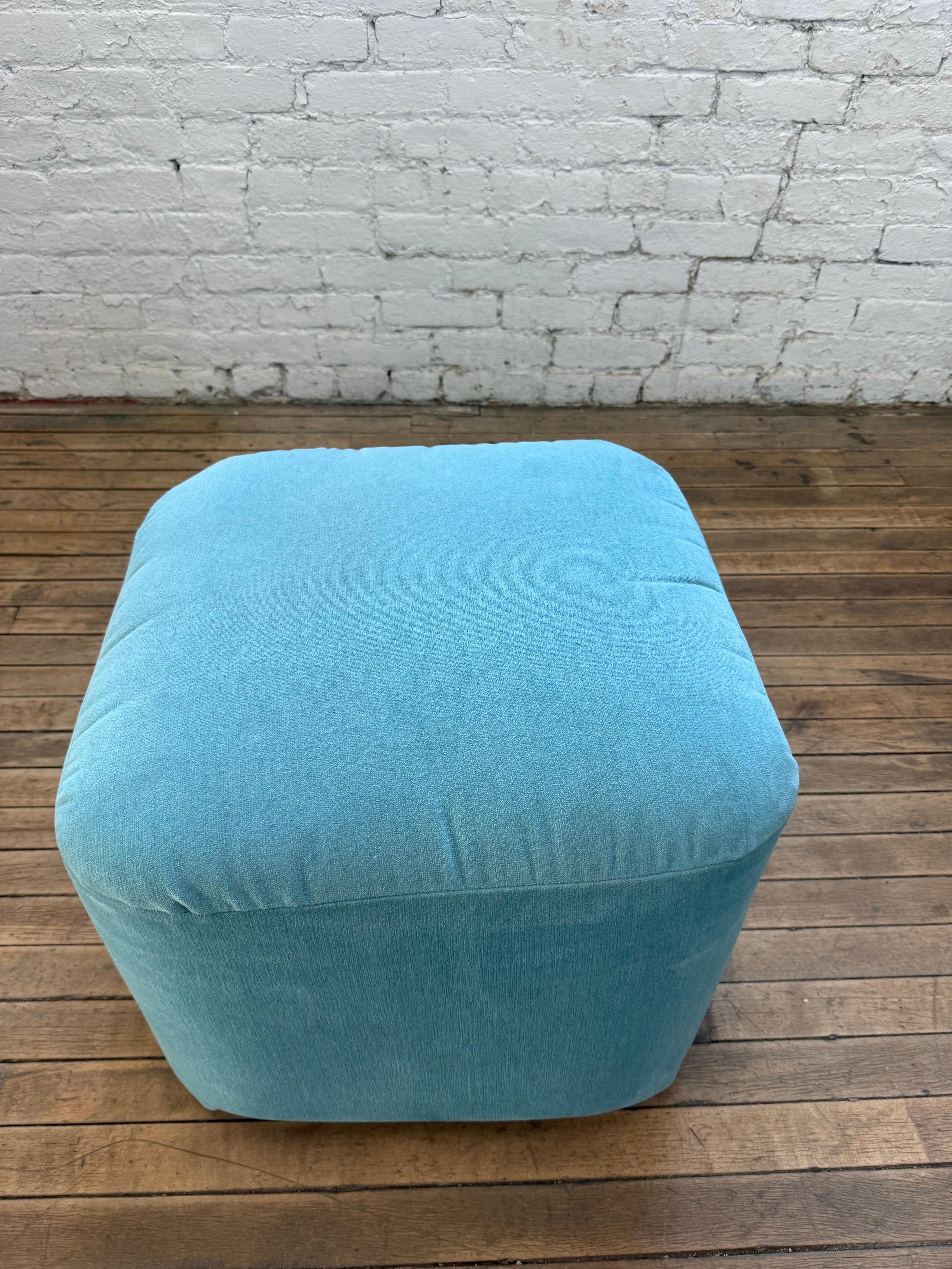1989 Teal Swivel Chairs and an ottoman For Sale 2