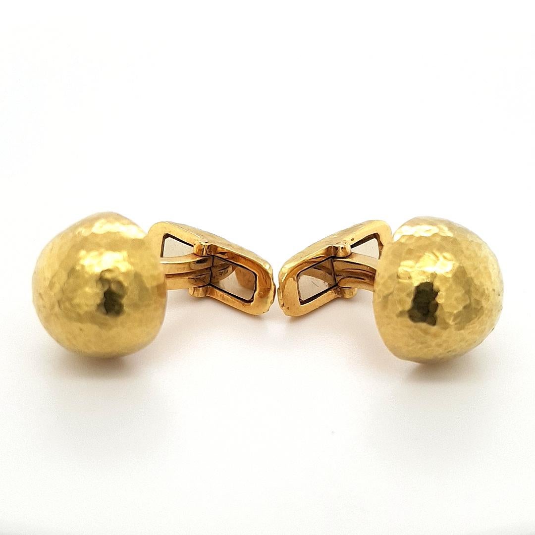 18kt Yellow Gold Cufflinks Dome Hammered, 1989 Tiffany & Co. Paloma Picasso For Sale 8