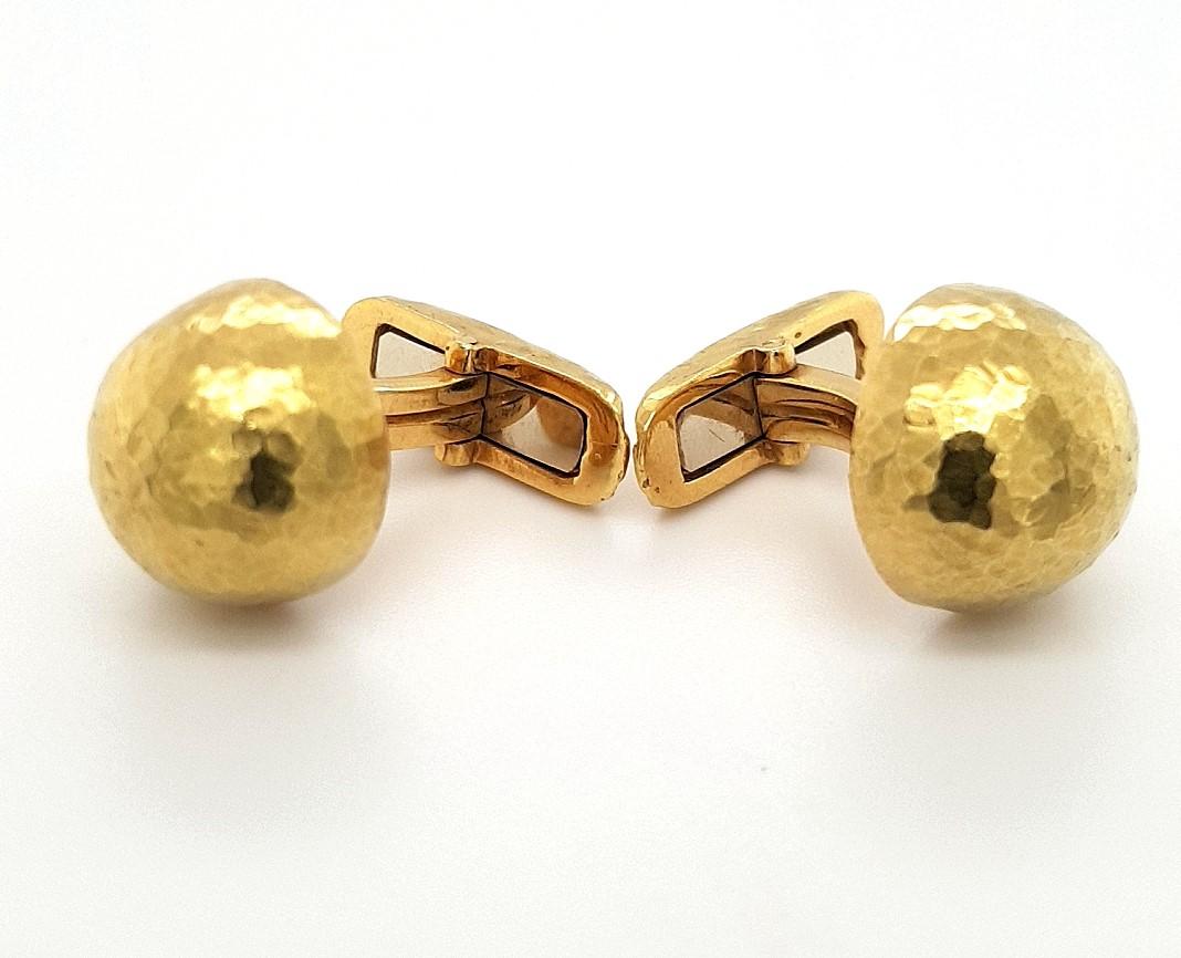 18kt Yellow Gold Cufflinks Dome Hammered, 1989 Tiffany & Co. Paloma Picasso For Sale 9