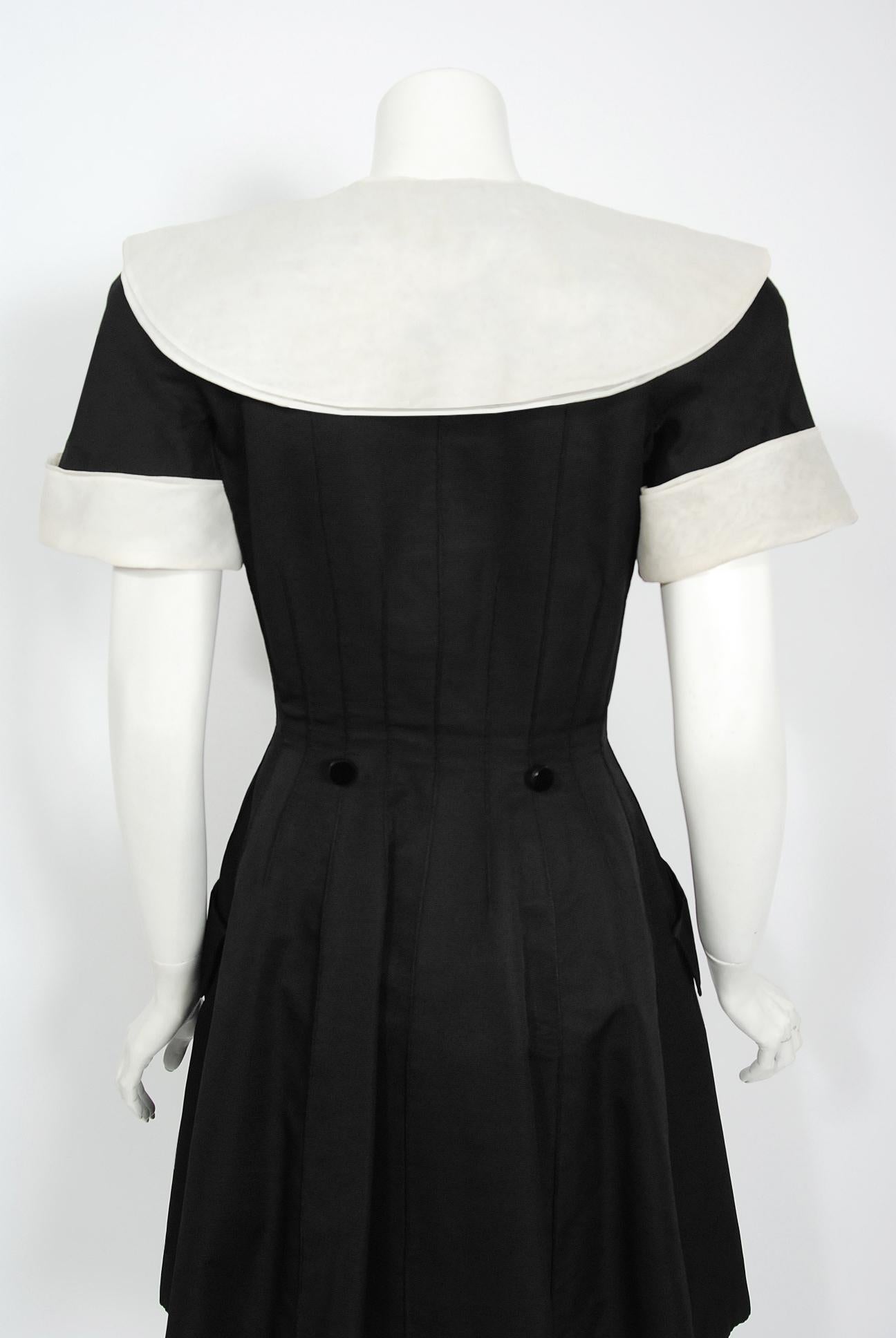 Vintage 1989 Valentino Couture Black & White Collar Cuff Silk Babydoll Dress In Good Condition In Beverly Hills, CA