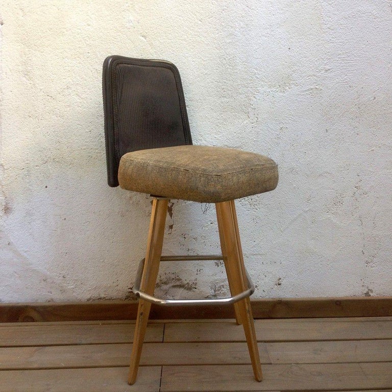 1989 Vintage American Style Bar Stools with Gold Metal Frames For Sale