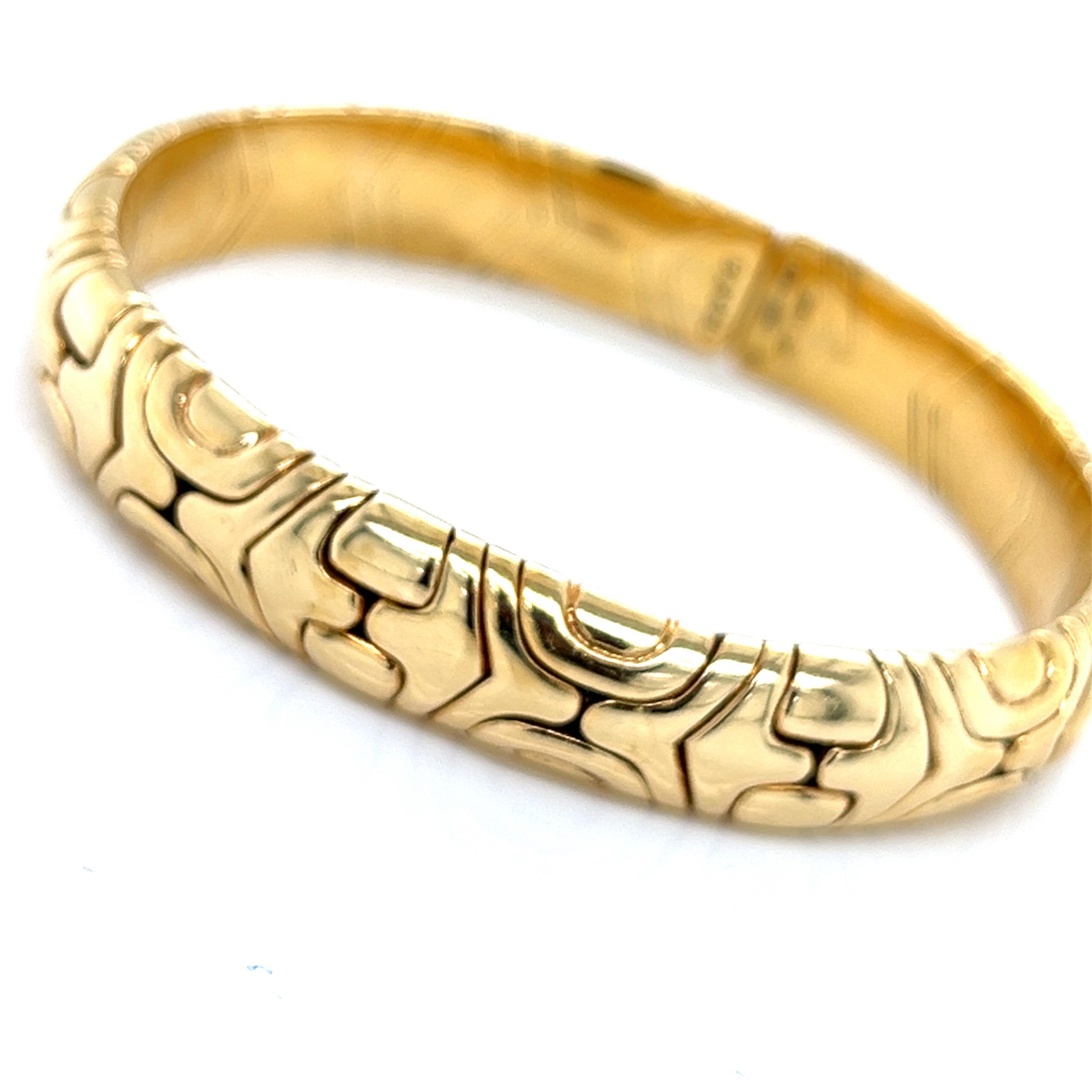 Women's or Men's 1989 Vintage Bulgari Alveare Cuff Bangle made in Solid 18-Karat Yellow Gold