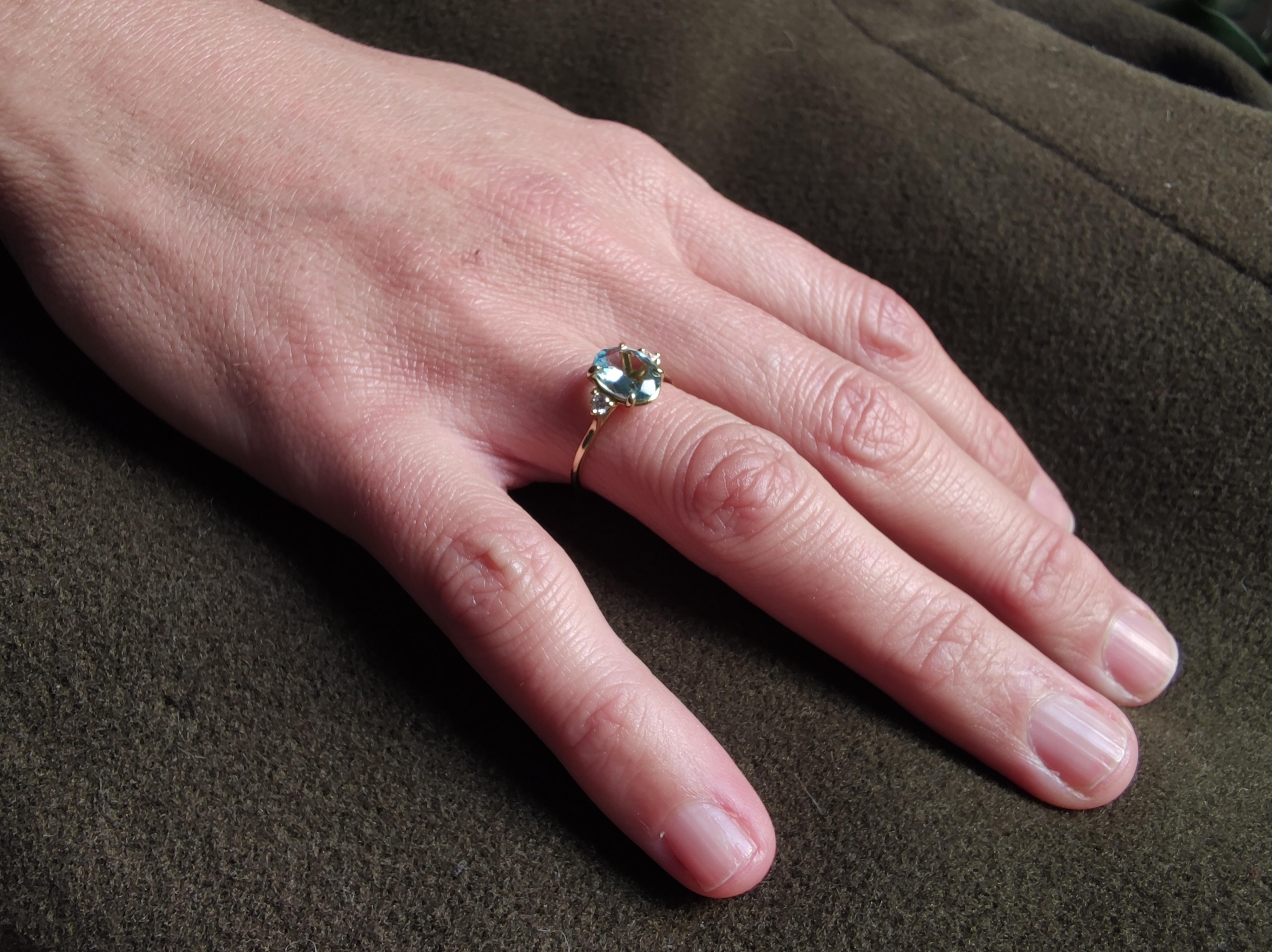 1.98ct Natural Aquamarine and Diamond Three-Stone Ring in 18K Gold  Gift for her For Sale 2
