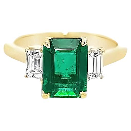 Achteckiger Smaragd mit Diamantenring, GIA-zertifiziert, 1,98CT, gefasst in 18K YG im Angebot