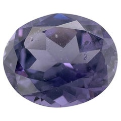 Spinelle violette ovale non chauffée de 1,98 carat certifiée par le GIA