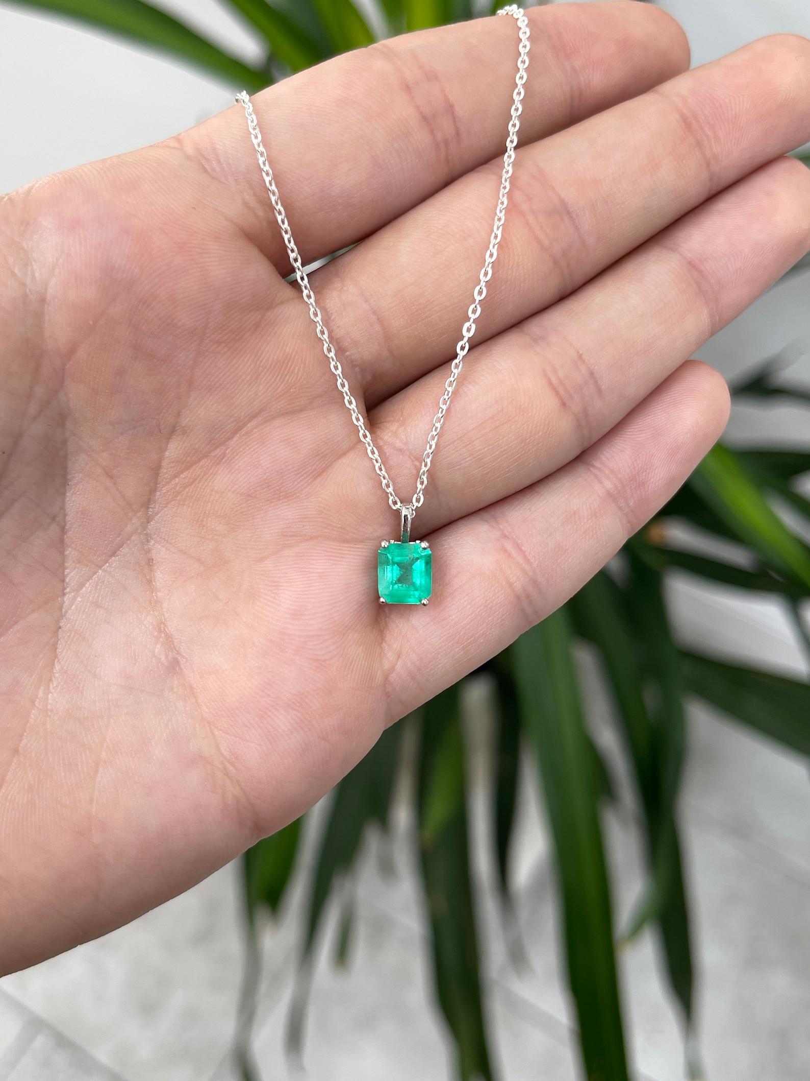 Modern 1.98cts 14K Vivid Medium Green Colombian Emerald Cut Solitaire Gold Pendant For Sale