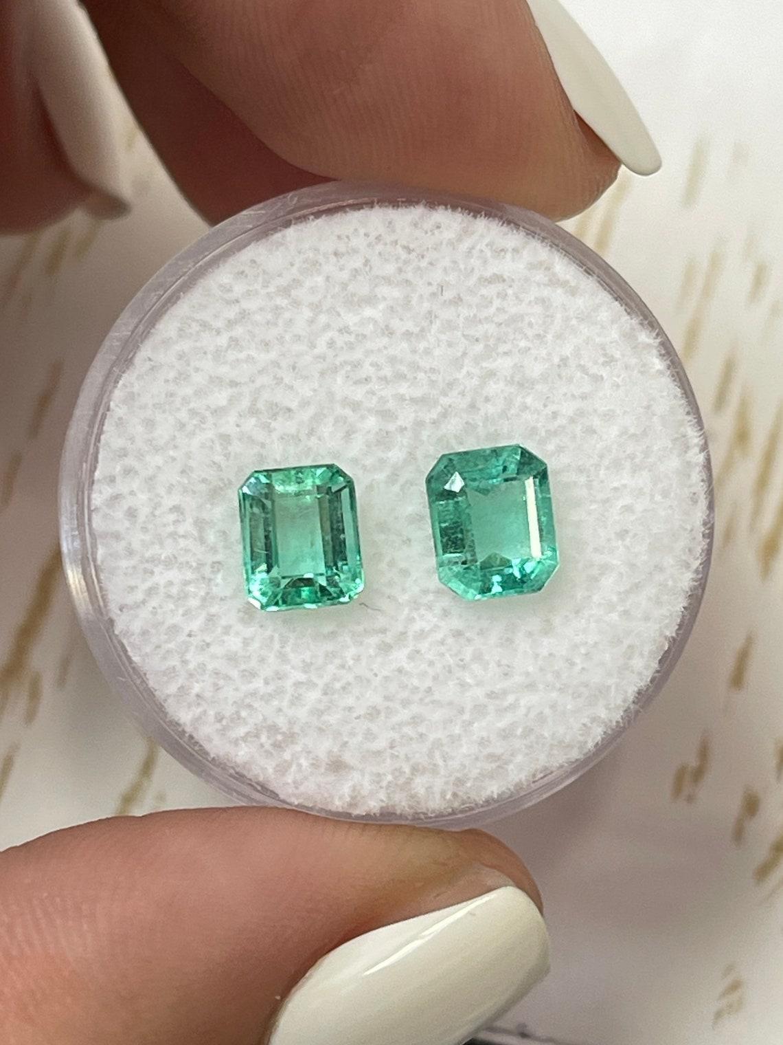 1,98tcw 6,5x5 Esmeraldas Colombianas Verde Azuladas a Juego - Corte Esmeralda Genuino Corte esmeralda en venta