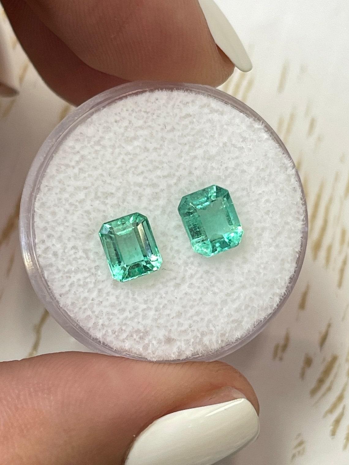 De las mujeres 1,98tcw 6,5x5 Esmeraldas Colombianas Verde Azuladas a Juego - Corte Esmeralda Genuino en venta