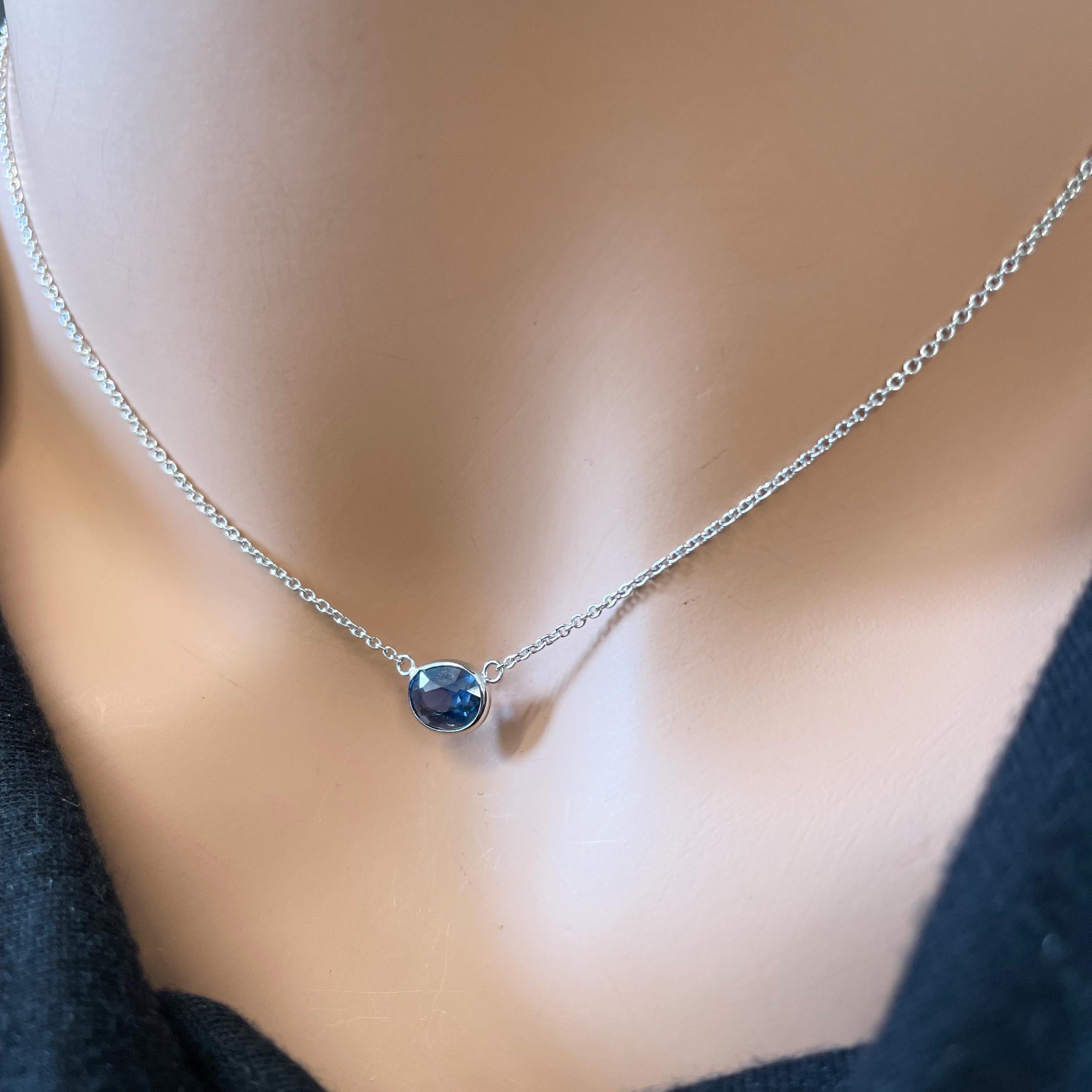 Oval Cut 1.99 Carat Blue Oval Sapphire Fashion Necklaces In 14K White Gold  For Sale