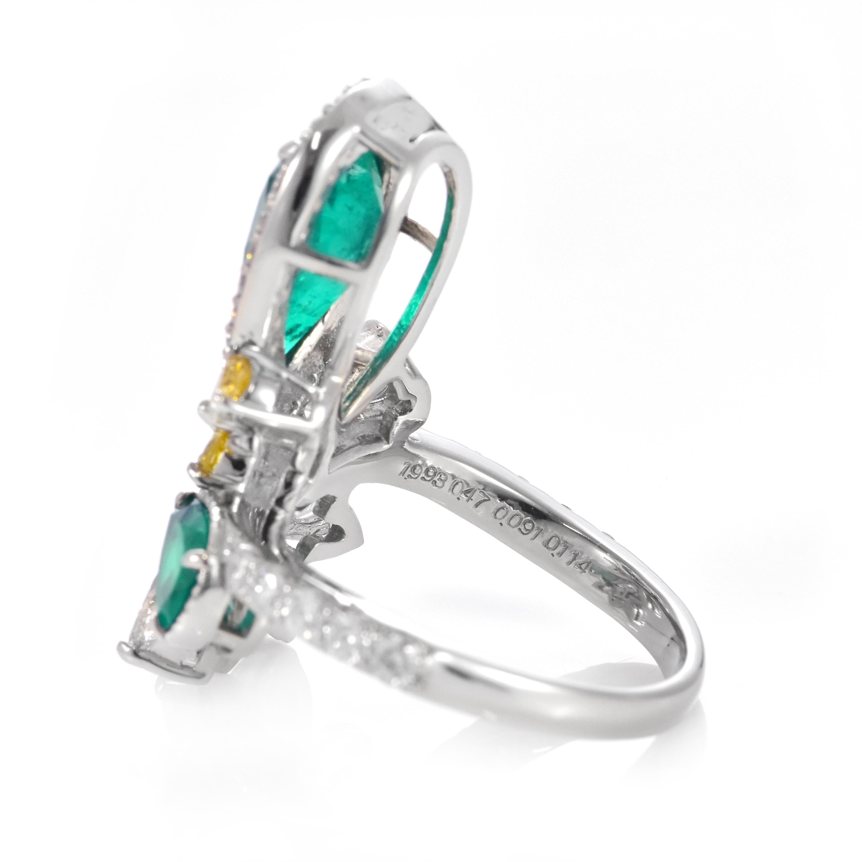 1.99 Carat Natural Vivid Green Colombian Emerald & Diamond Ring Made in Platinum For Sale 1