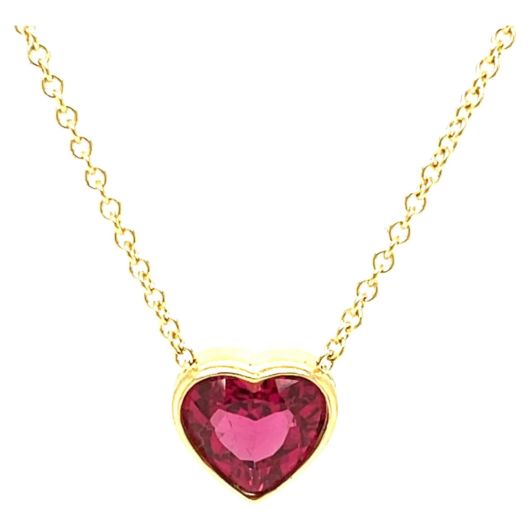 Artisan 1.99 Carat Heart Shaped Pink Rubellite Tourmaline Necklace in 18k Yellow Gold For Sale