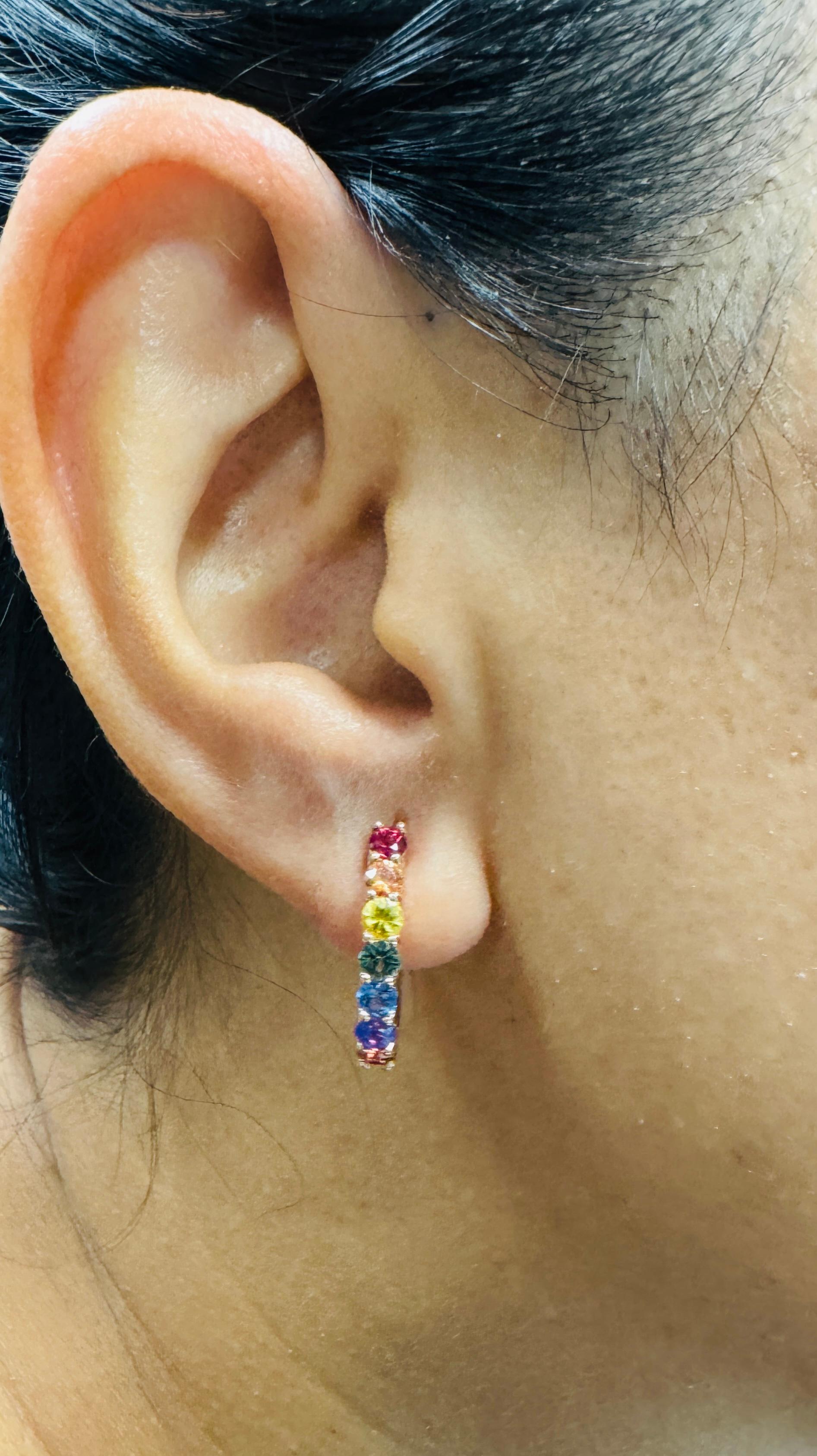 1.99 Carat Rainbow Sapphire Rose Gold Hoop Earrings In New Condition For Sale In Los Angeles, CA