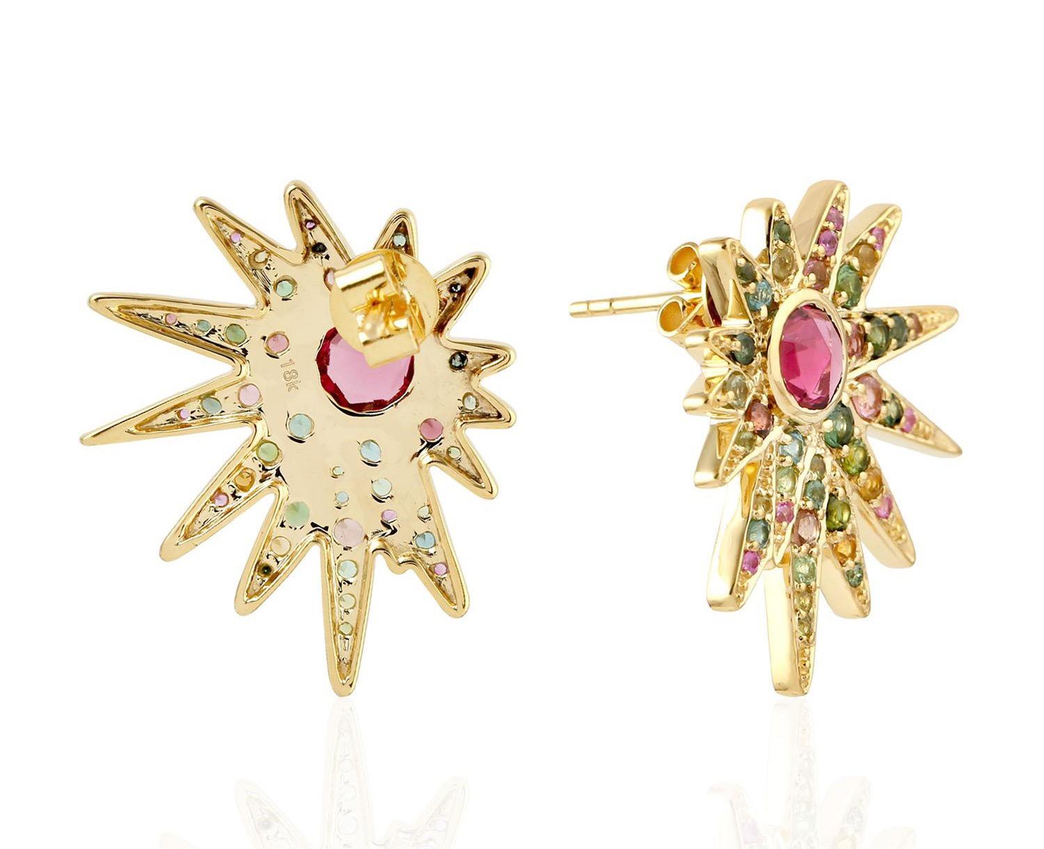 Moderne Clous d'oreilles étoile en or 18 carats avec tourmaline et saphir de 1,99 carat en vente