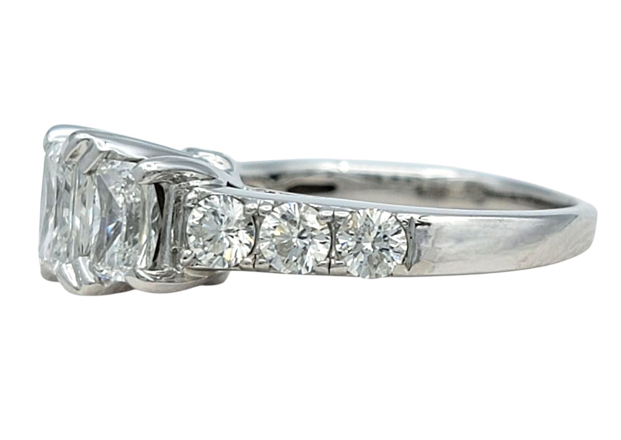 1.99 Carats Total Three Stone Radiant Diamond Engagement Ring in 14 Karat Gold Bon état - En vente à Scottsdale, AZ