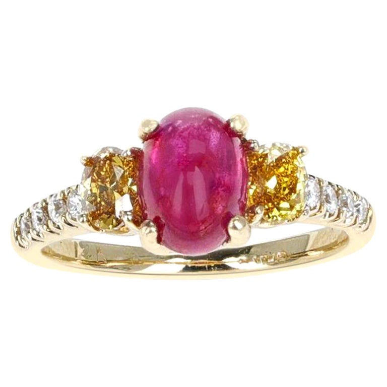 1,99 Karat Rubin-Cabochon und 0,45 Karat Gelber Gelber Diamantring, 14K