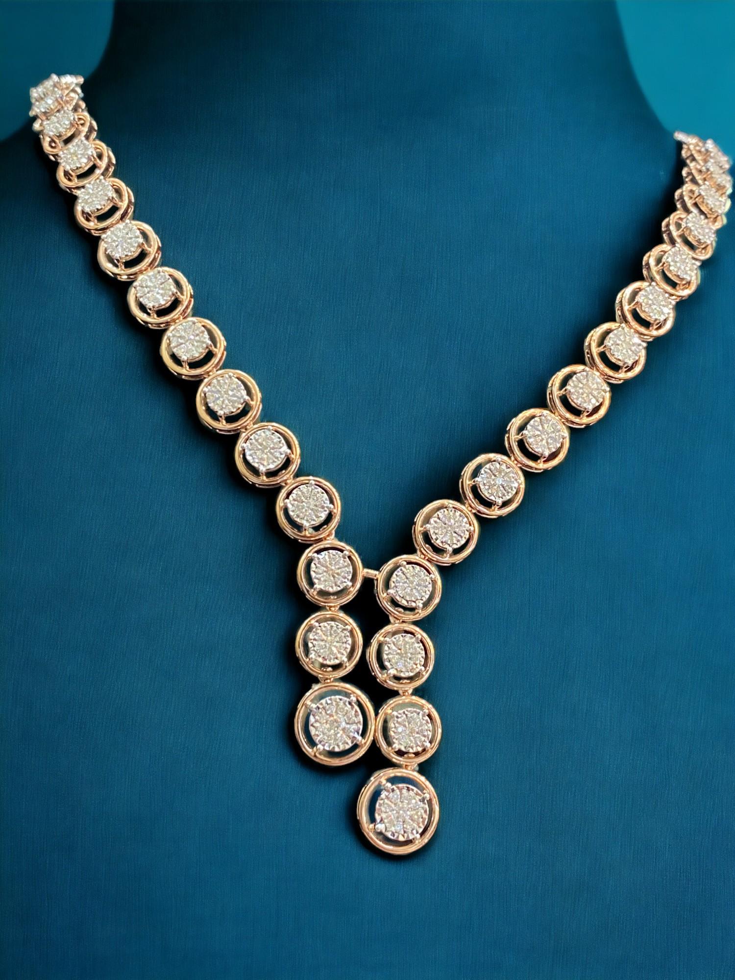 Una collana è così speciale che sicuramente ti strappa un sorriso da un milione di dollari. Con 1,99 carati di diamanti in oro rosa 14k, questa bellezza ti farà sentire come un reale!

Specifiche: 

Peso del diamante: 1,99 carati
Forma del diamante:
